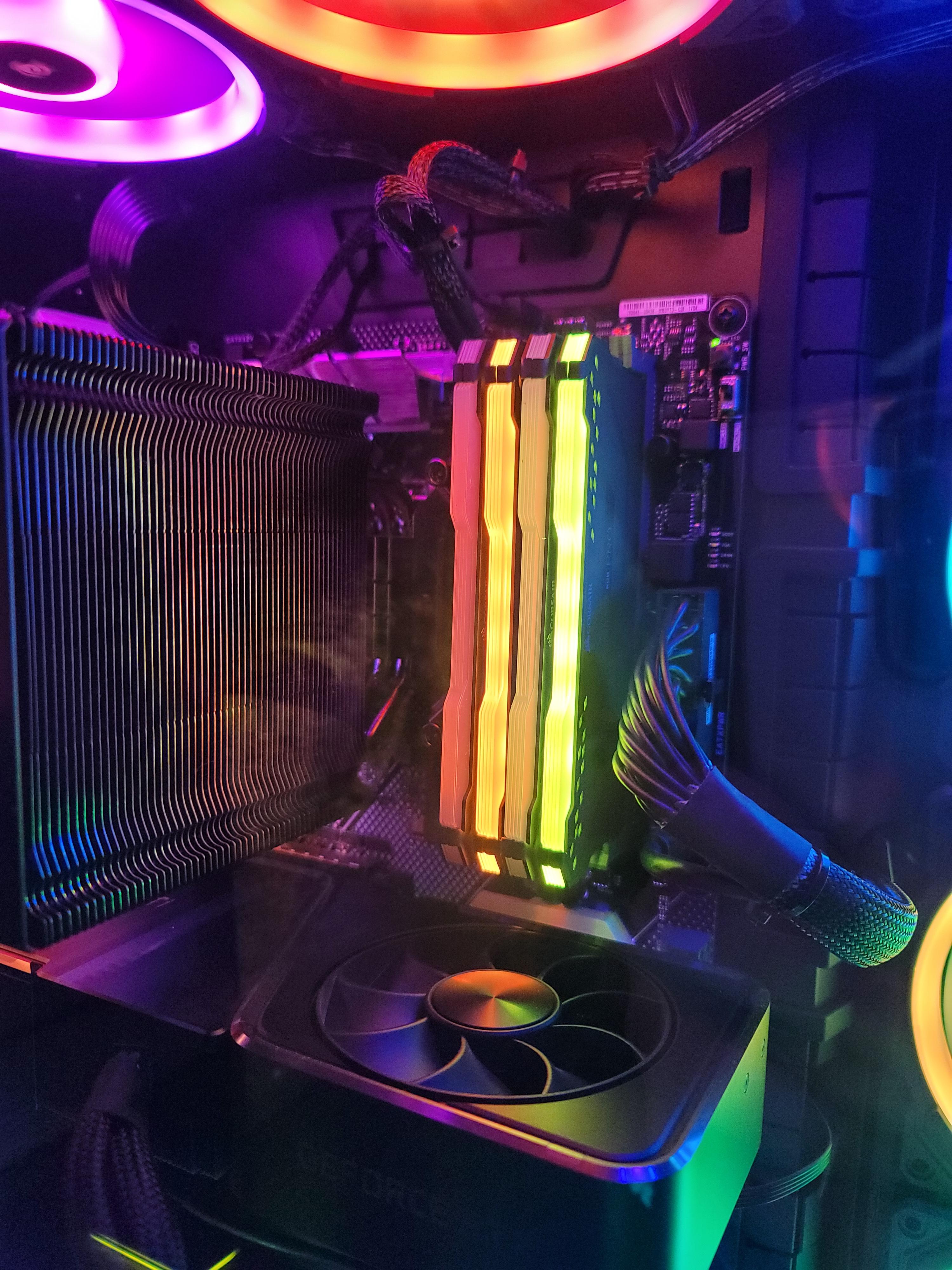 anyone know how to fix these two ram sticks not lighting up? i just put