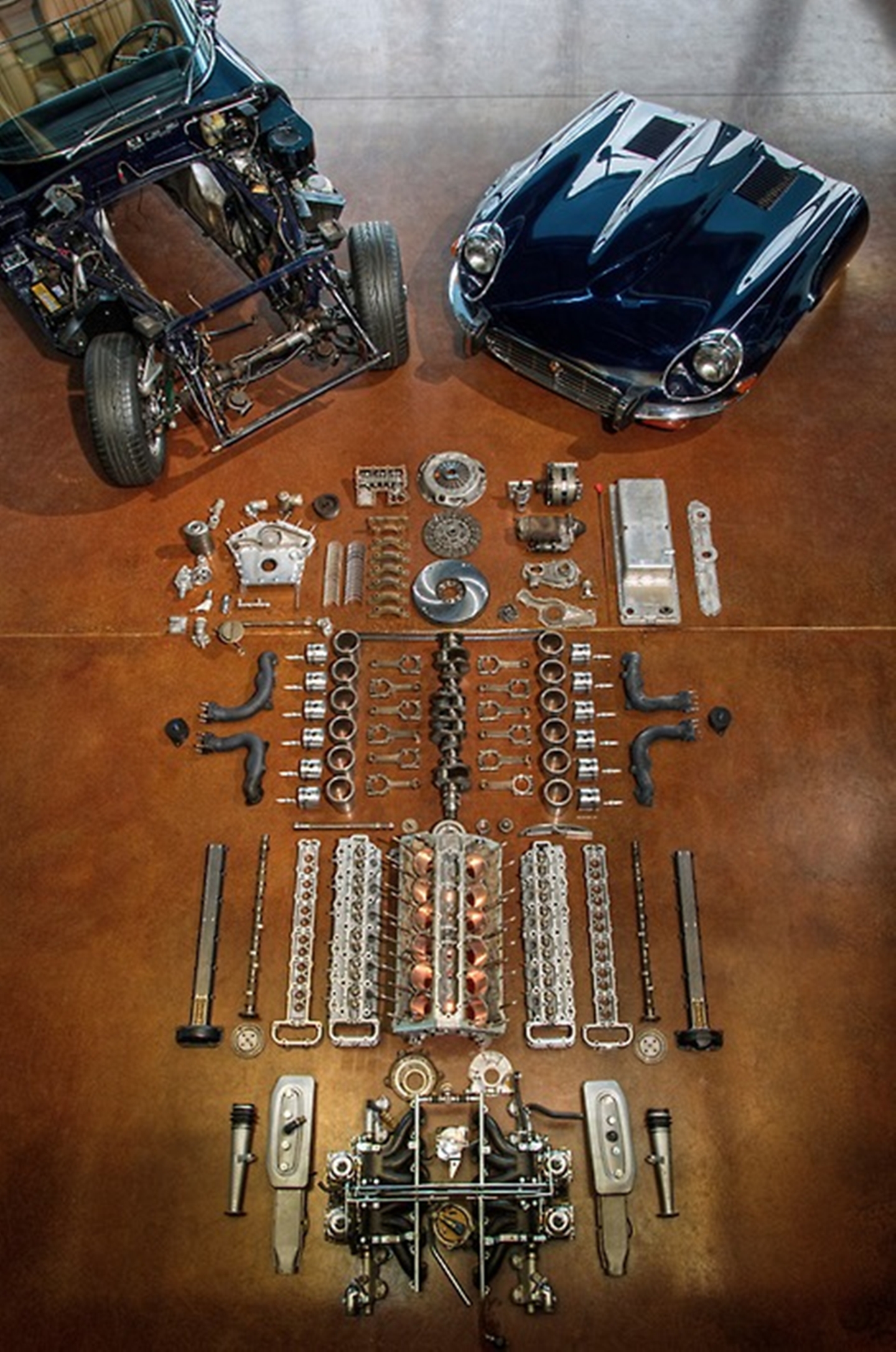 Jaguar Series III V12 Engine, array of components r/MachinePorn
