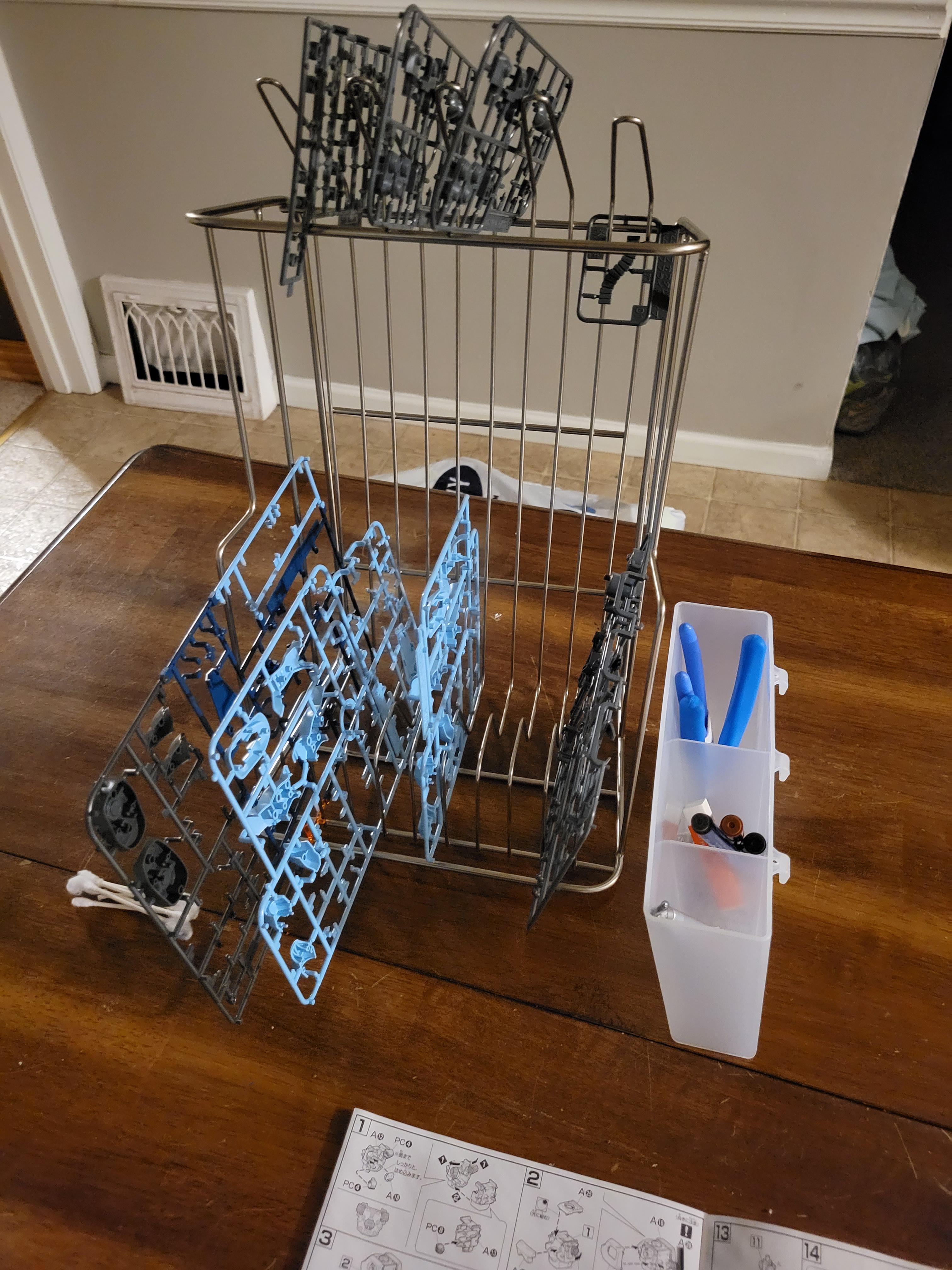 Ten dollar dish rack from Target makes a perfect runner holder! Gunpla