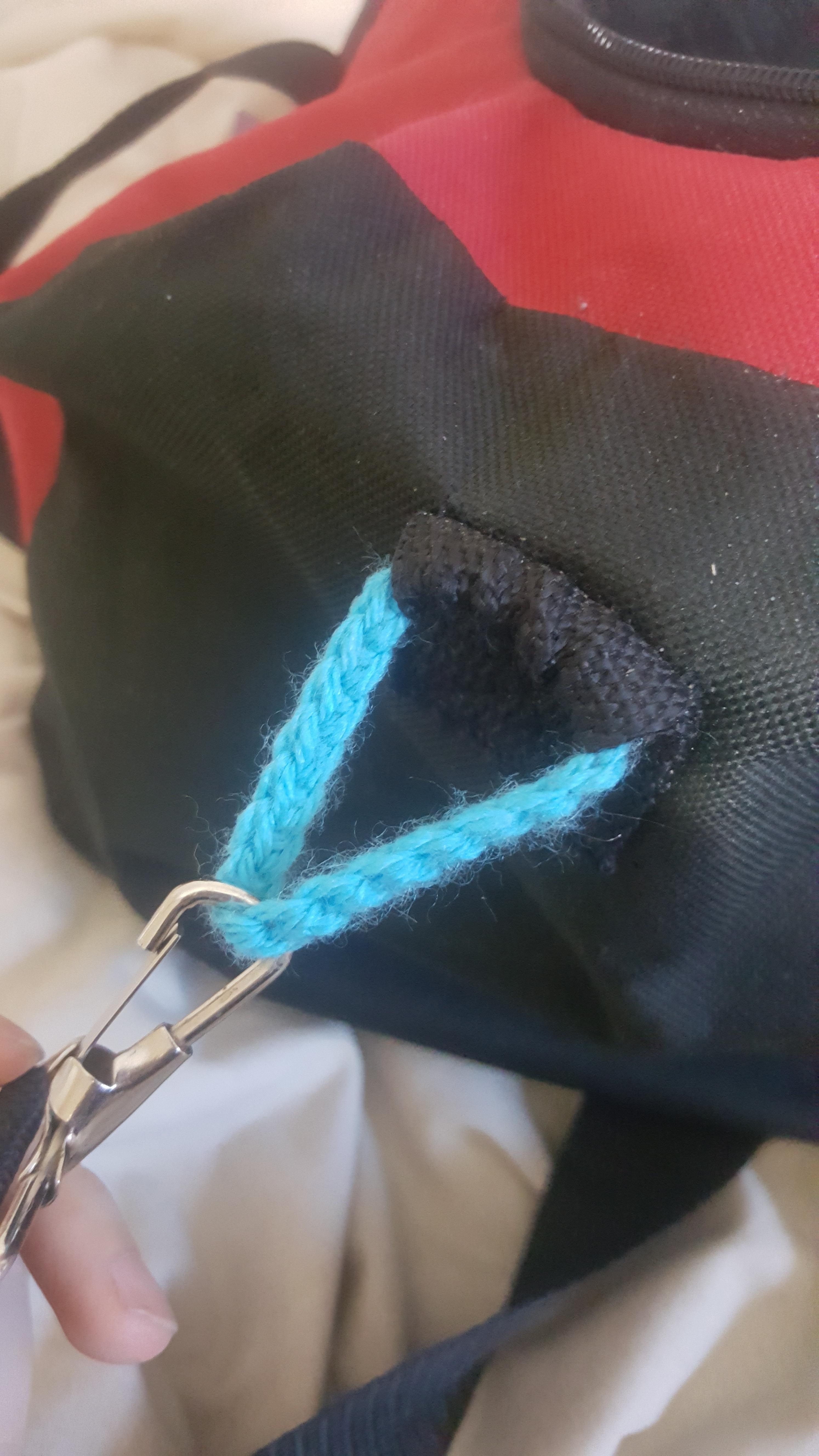 Bag strap broke while visiting family. Crochet to the rescue! r/crochet