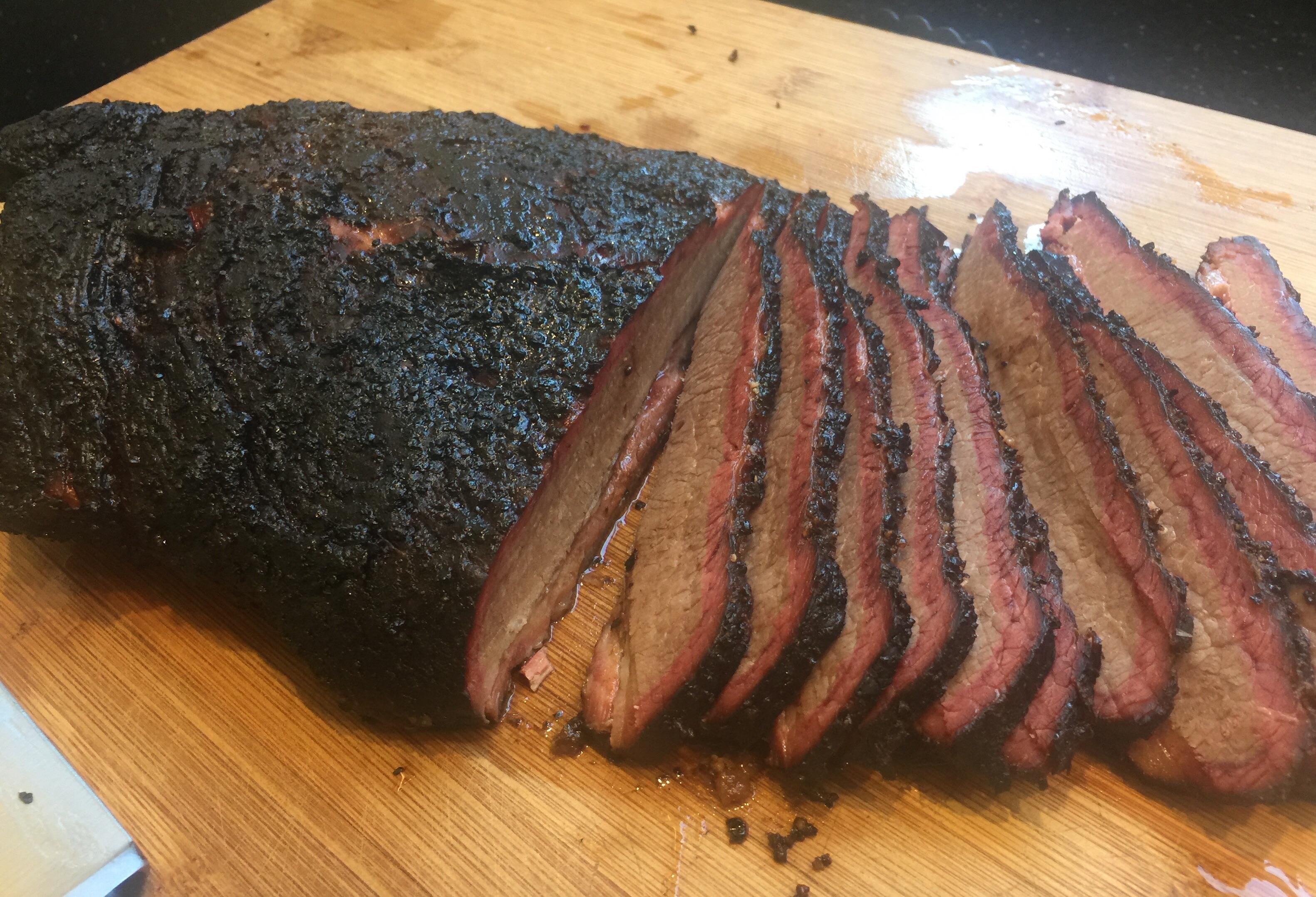 Second attempt at Brisket on the er kettle r/smoking