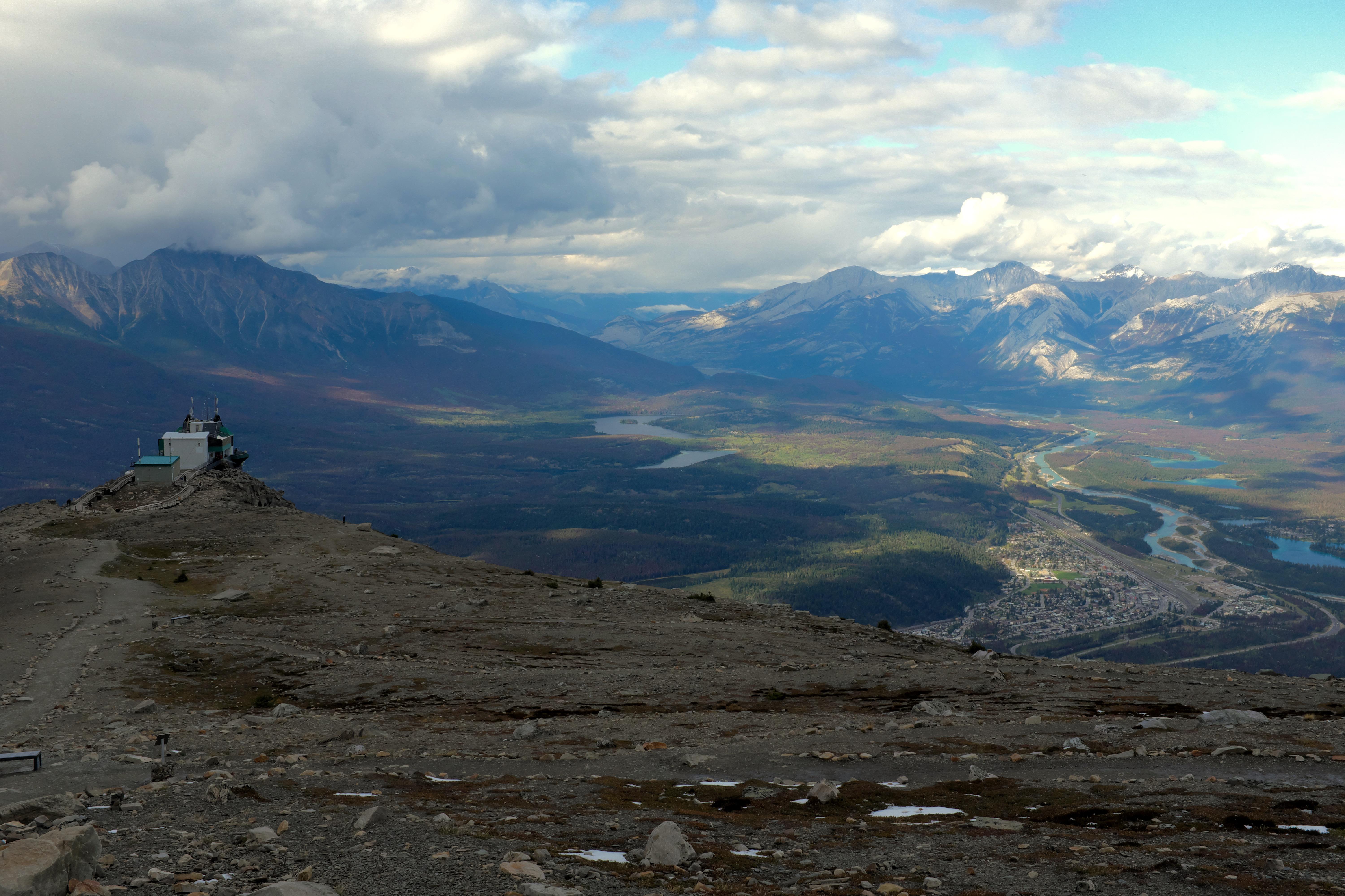 Snow storms threaten Jasper National Park. Alberta, CA. r/NationalPark