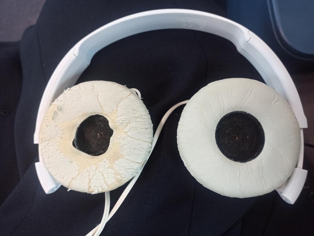 Left and right sides of my headphones have aged differently. r