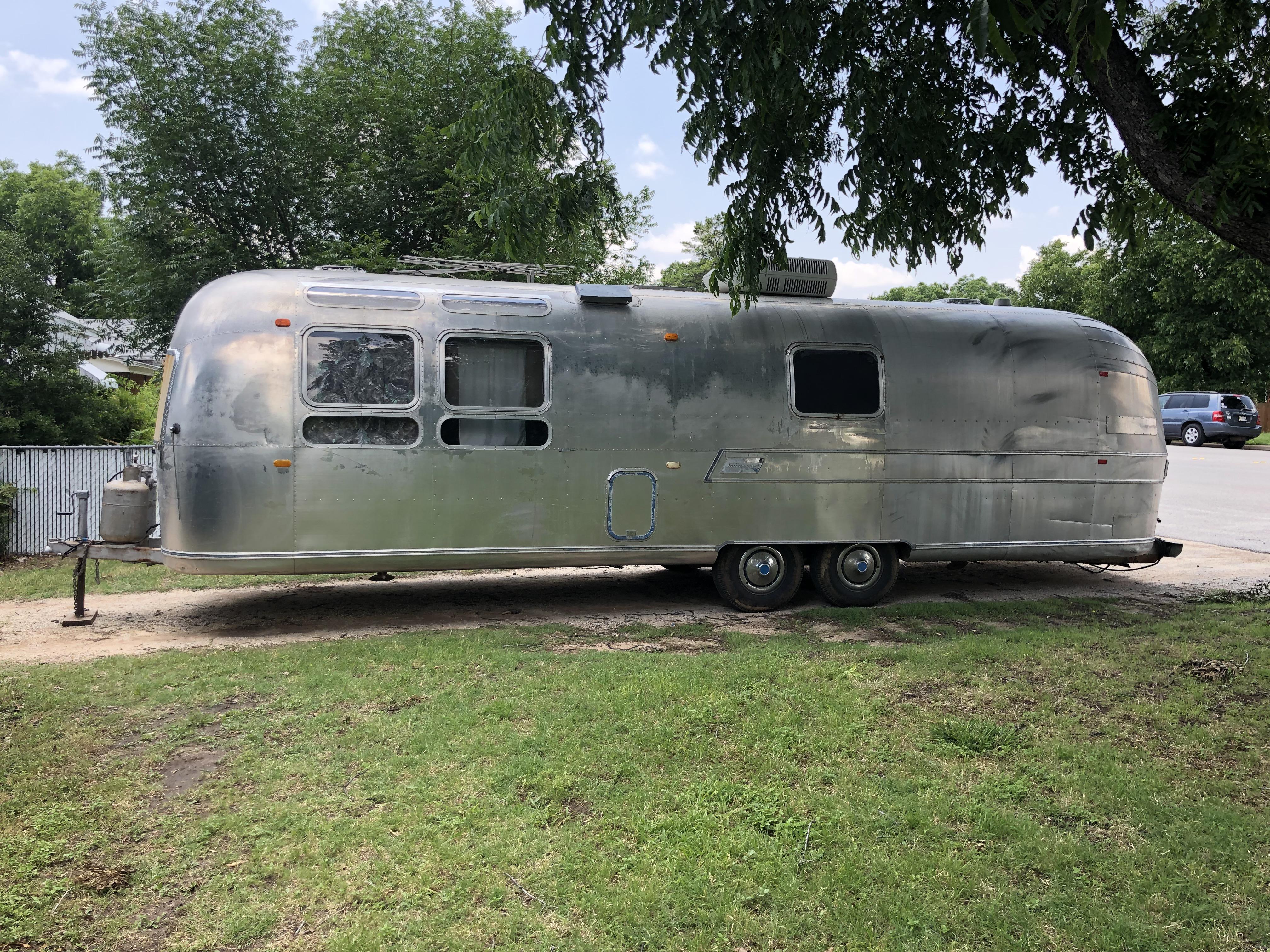 I just got a 1970 sovereign land yacht. Plan on redoing the interior