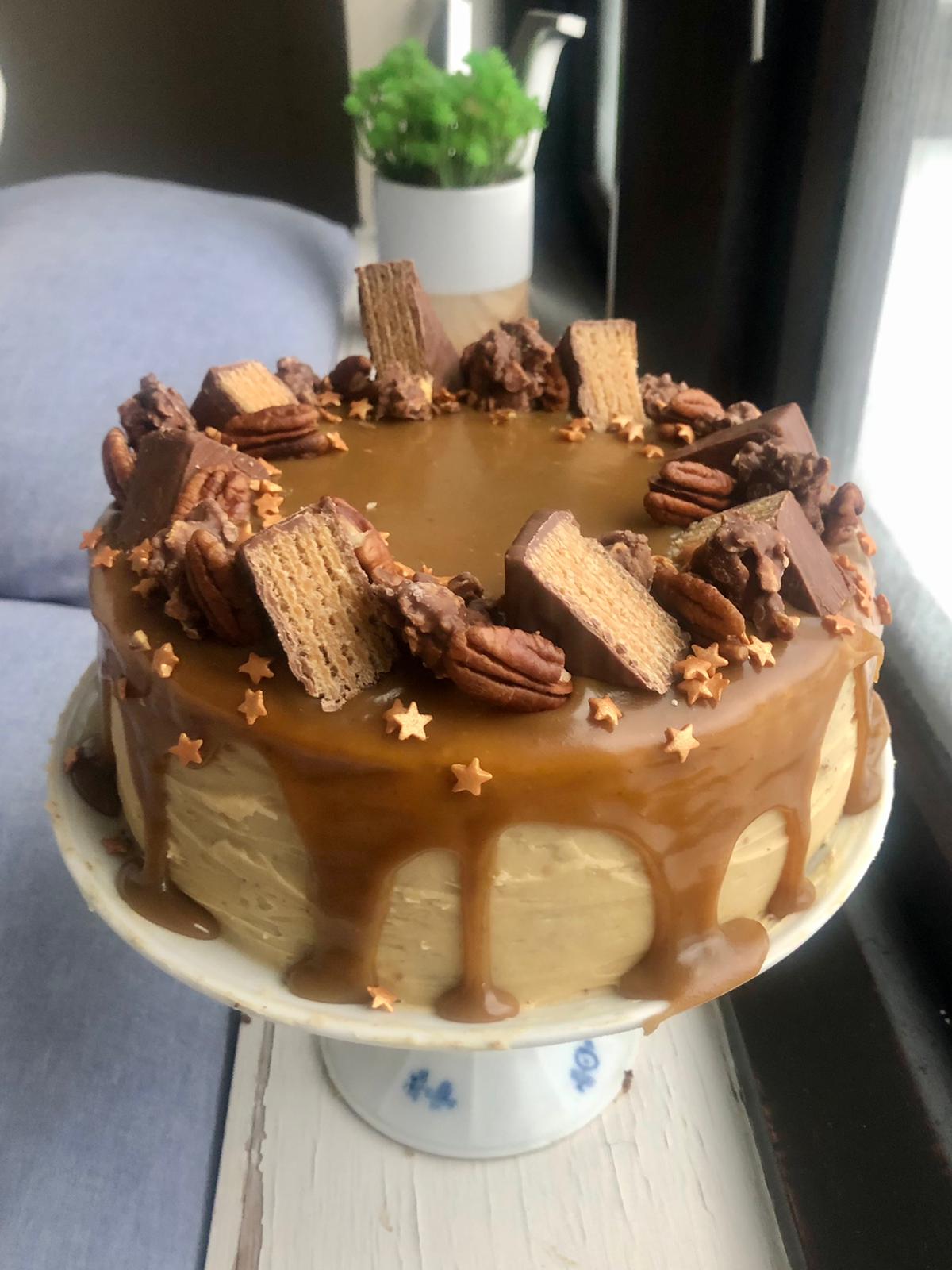 [Homemade] Sticky Toffee Birthday Cake r/food