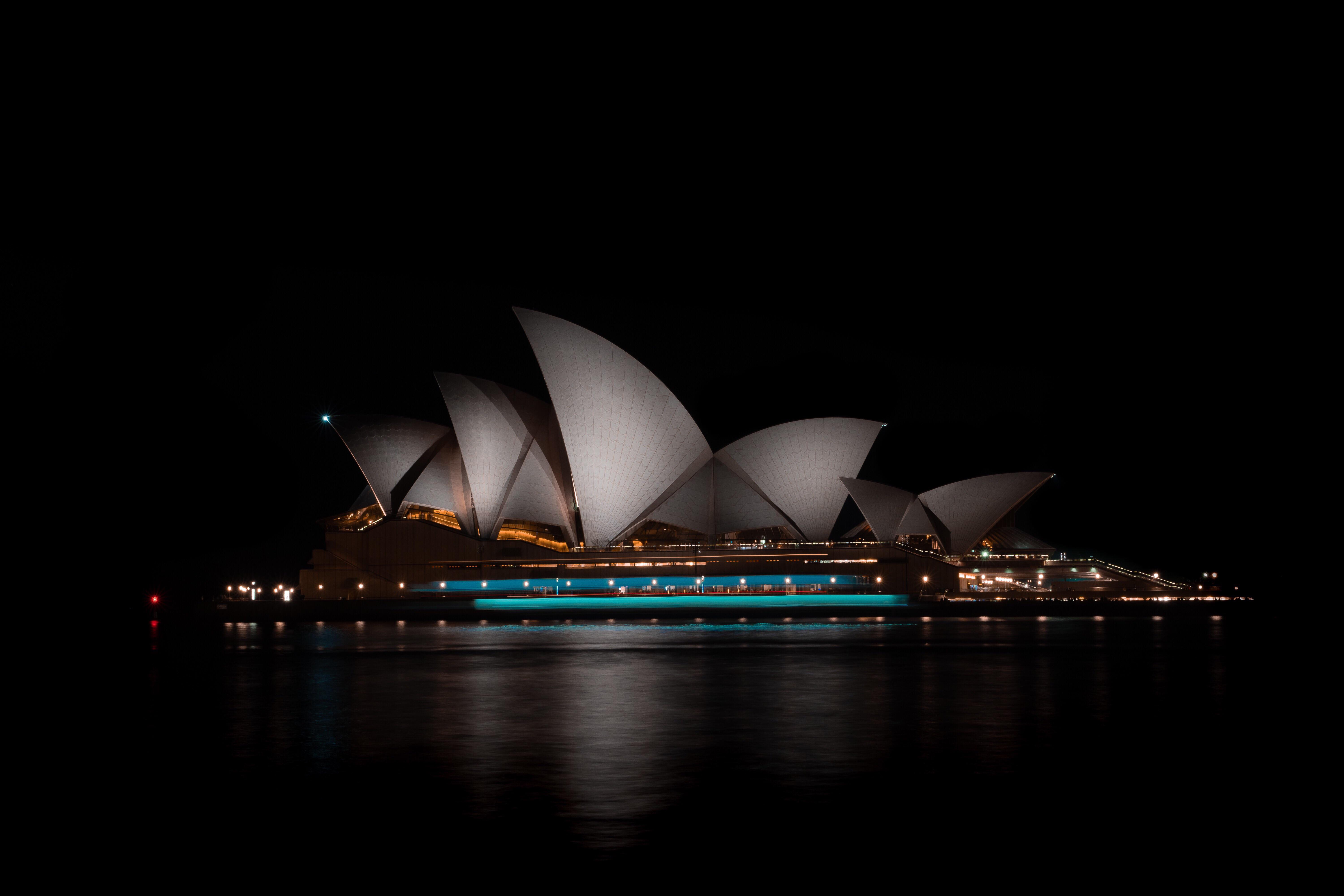 Sydney Opera House at Night. Jørn Utzon [6000x4000] ArchitecturePorn