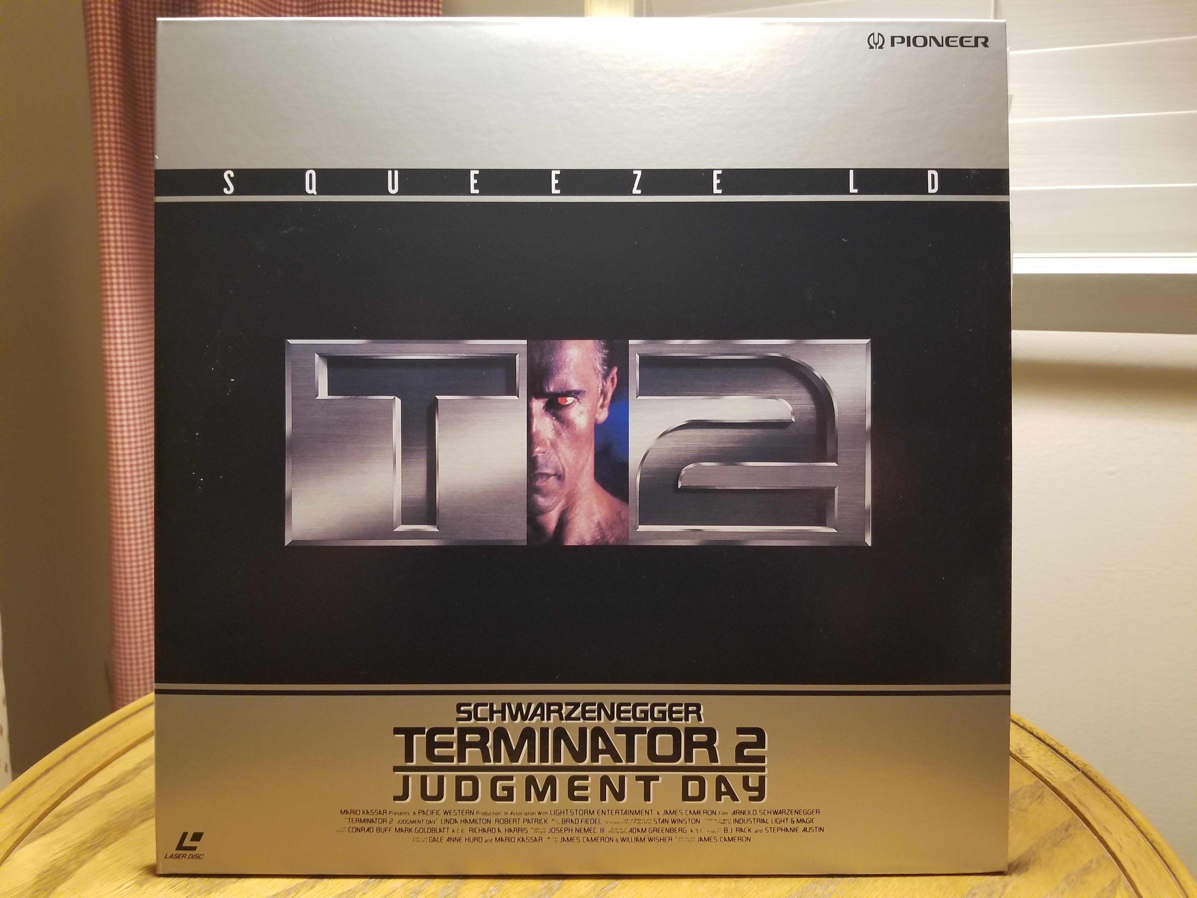 MAIL DAY! I finally found one of these at a notinsane price. r/LaserDisc