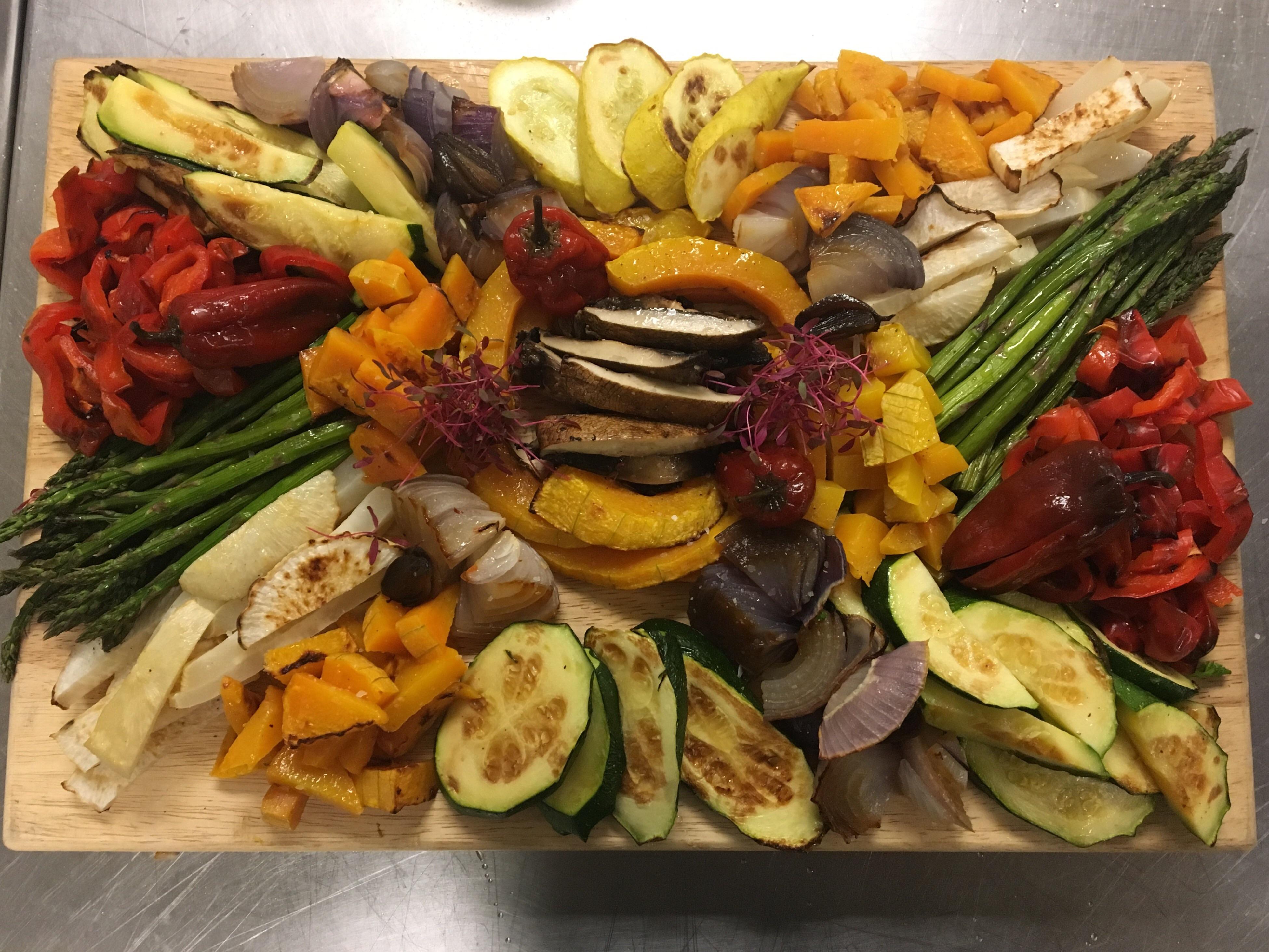 [Pro/Chef] Roasted Vegetable Board r/food