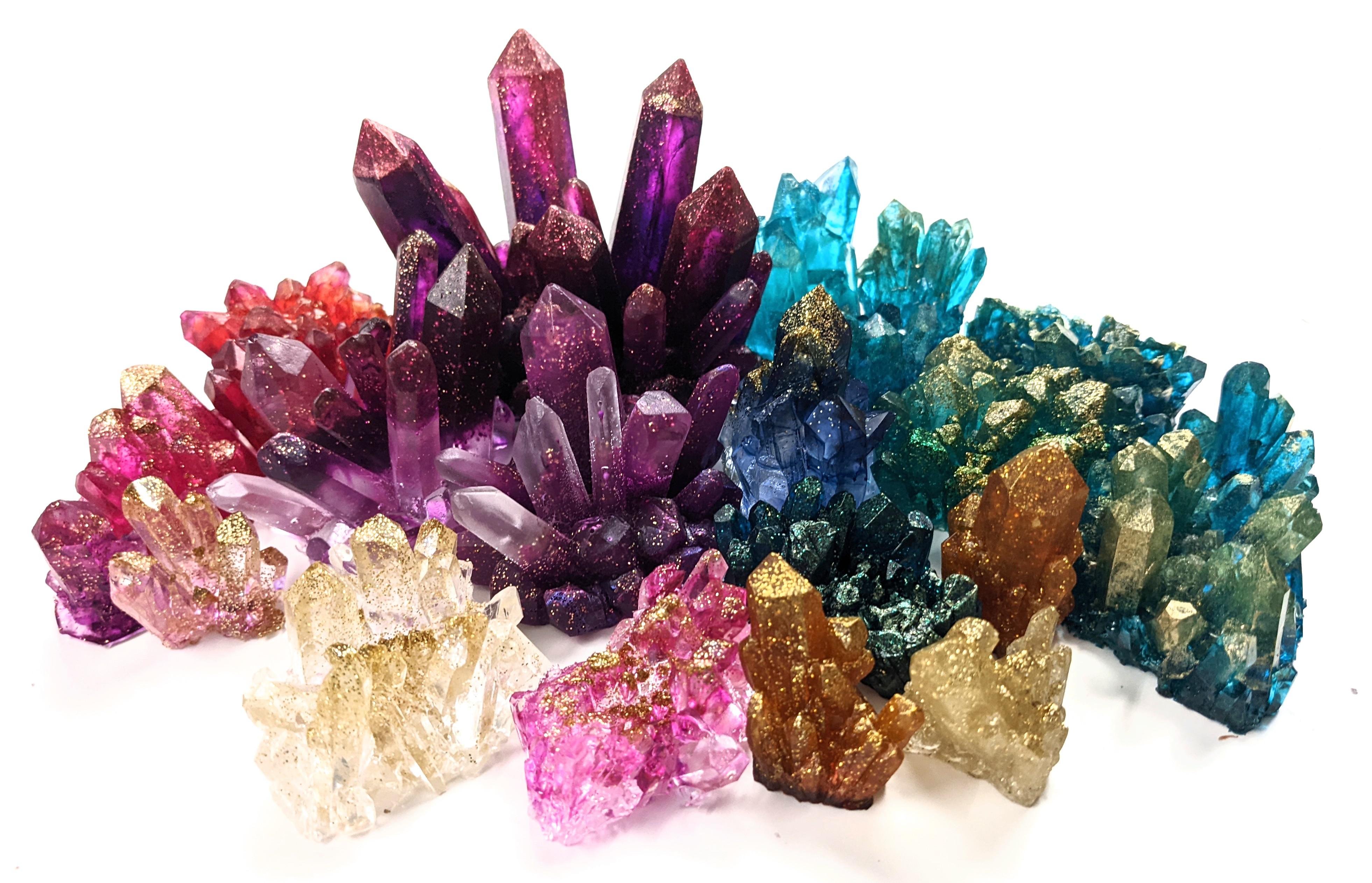 I made some resin crystals for altars and general crystal love! r