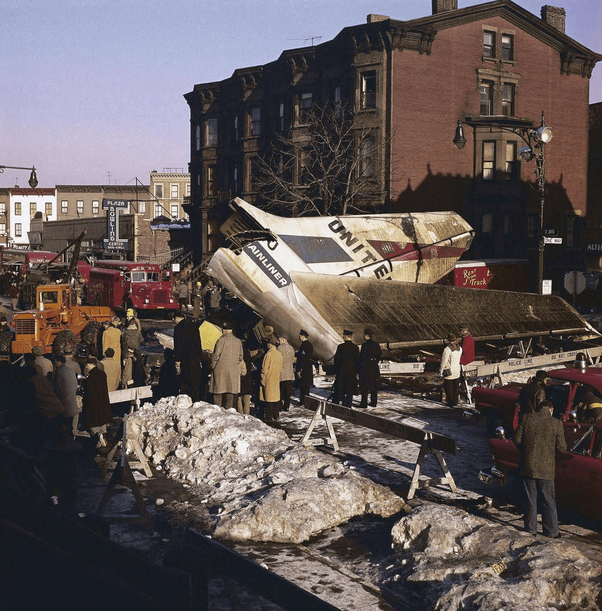 OTD in 1960 a United DC8 and TWA L1049 Constellation collide over
