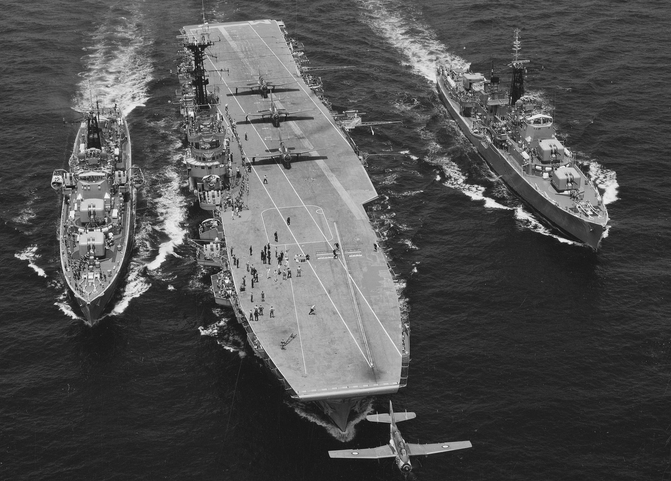 Australian carrier group consisting of antisubmarine aircraft carrier