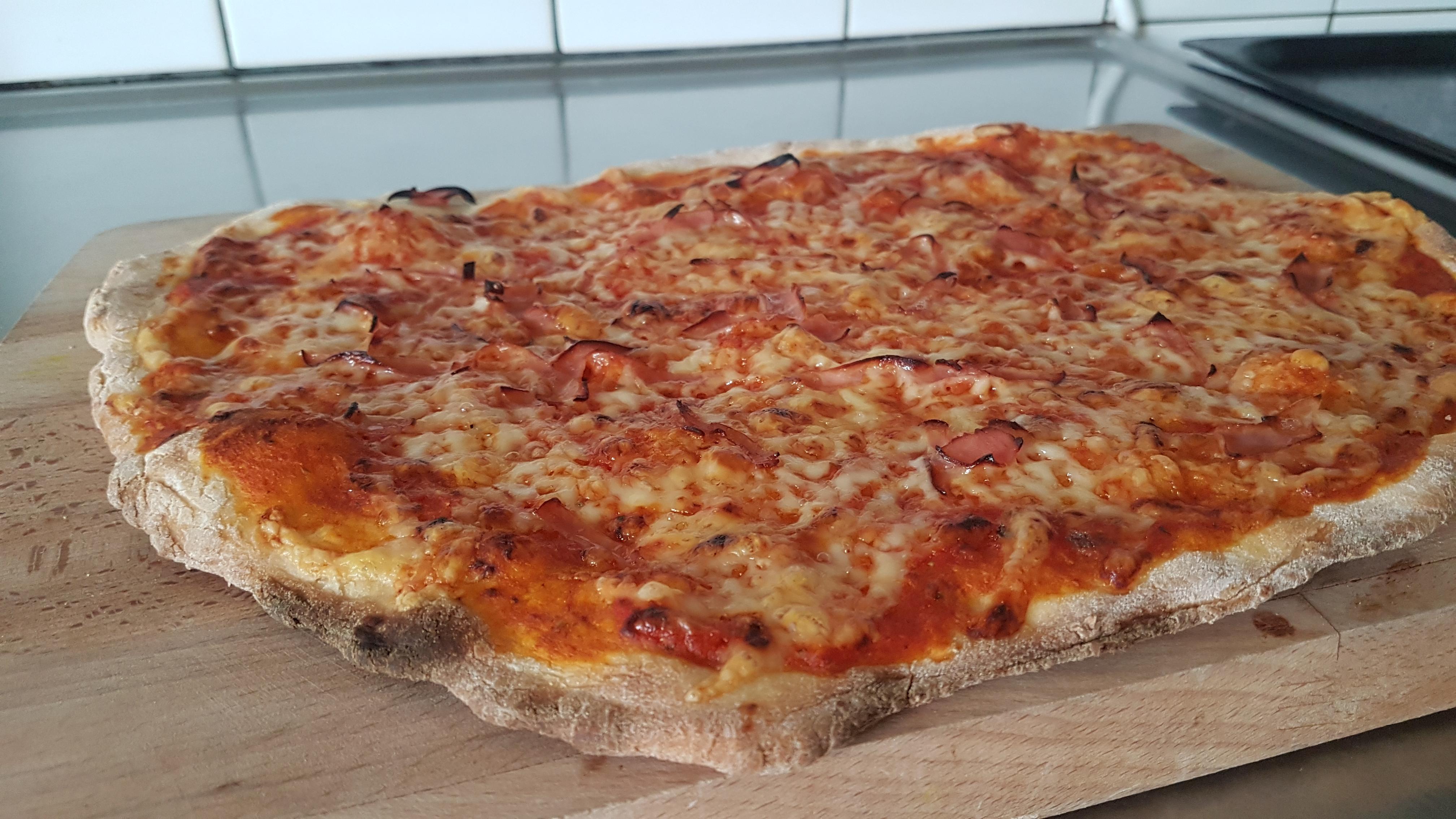 Pizza, the dough didn't rise at all but i didn't care enough so i simply ate my hard and crunchy