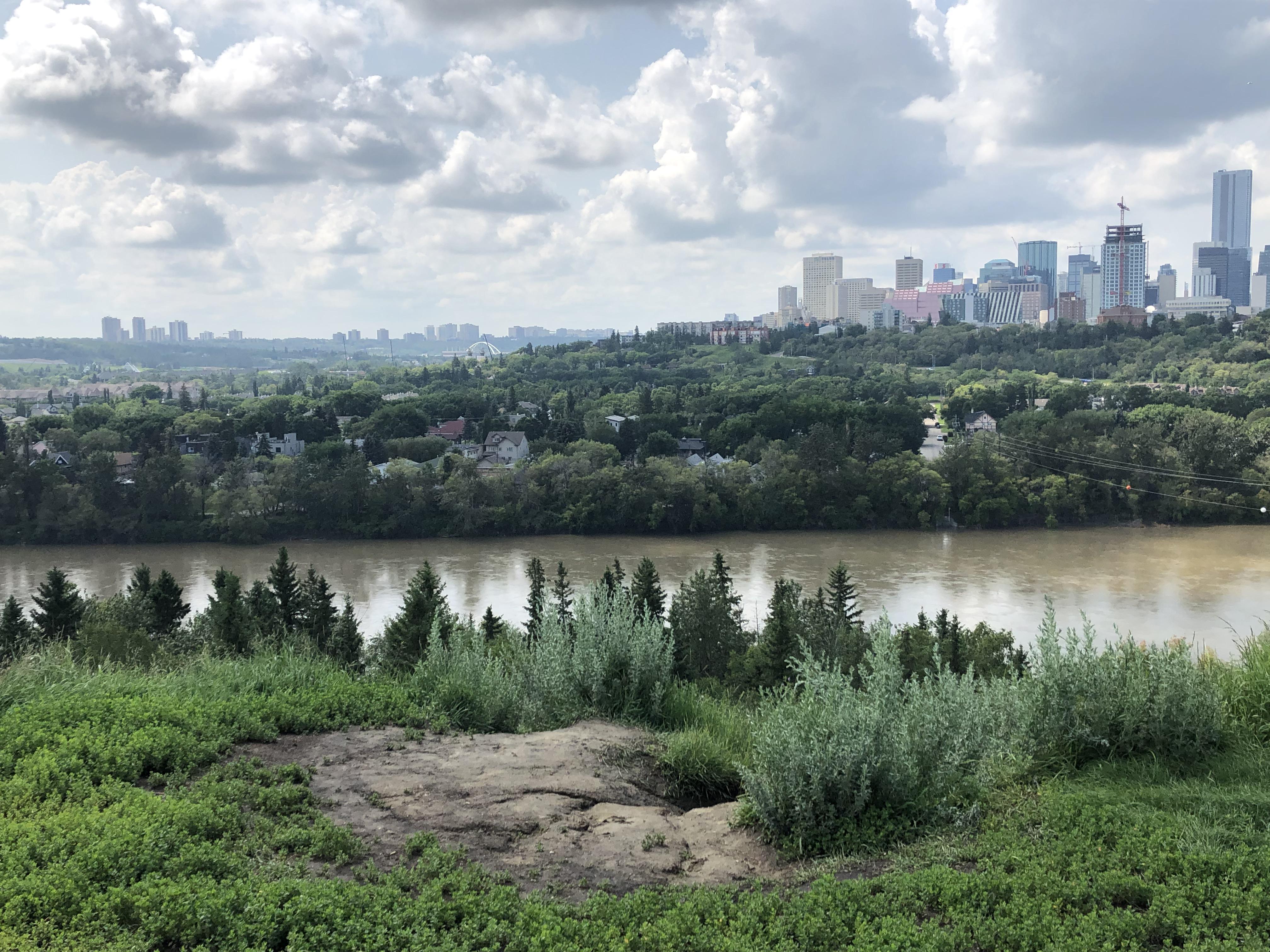 Forest Heights Park looking west r/Edmonton