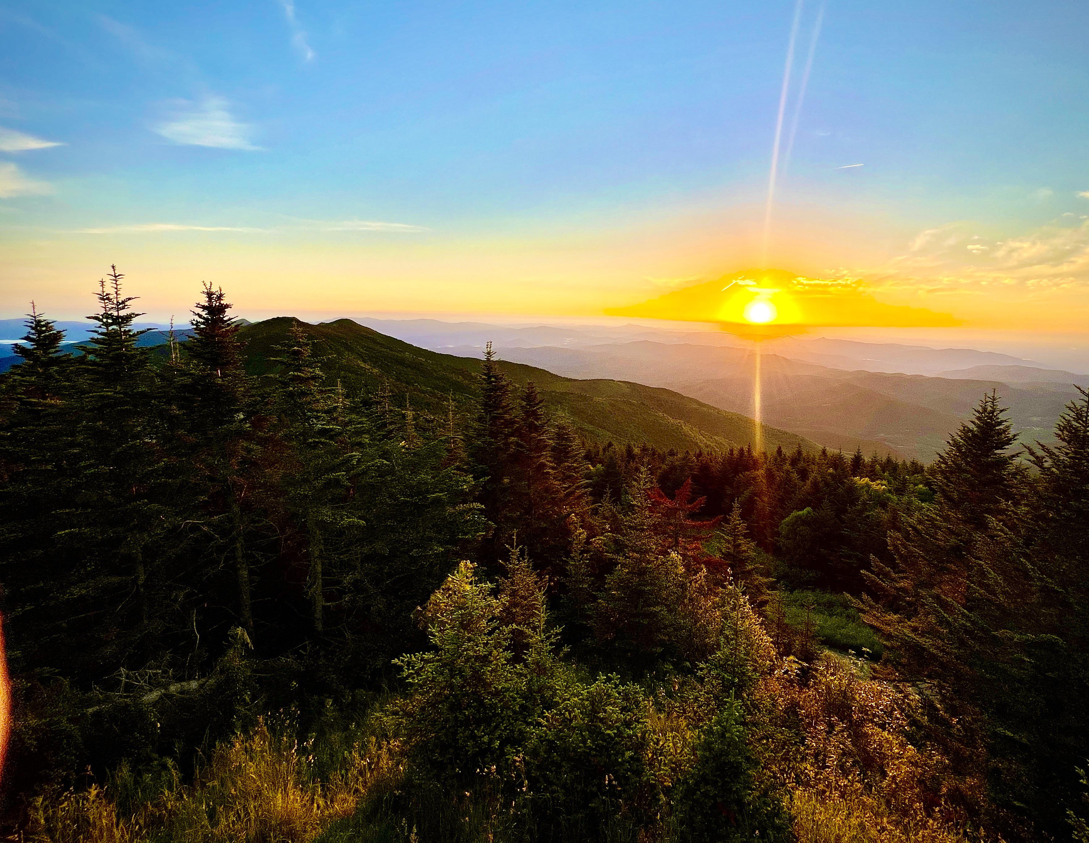 Mt Mitchell, NC. [3524x2730][OC] r/EarthPorn