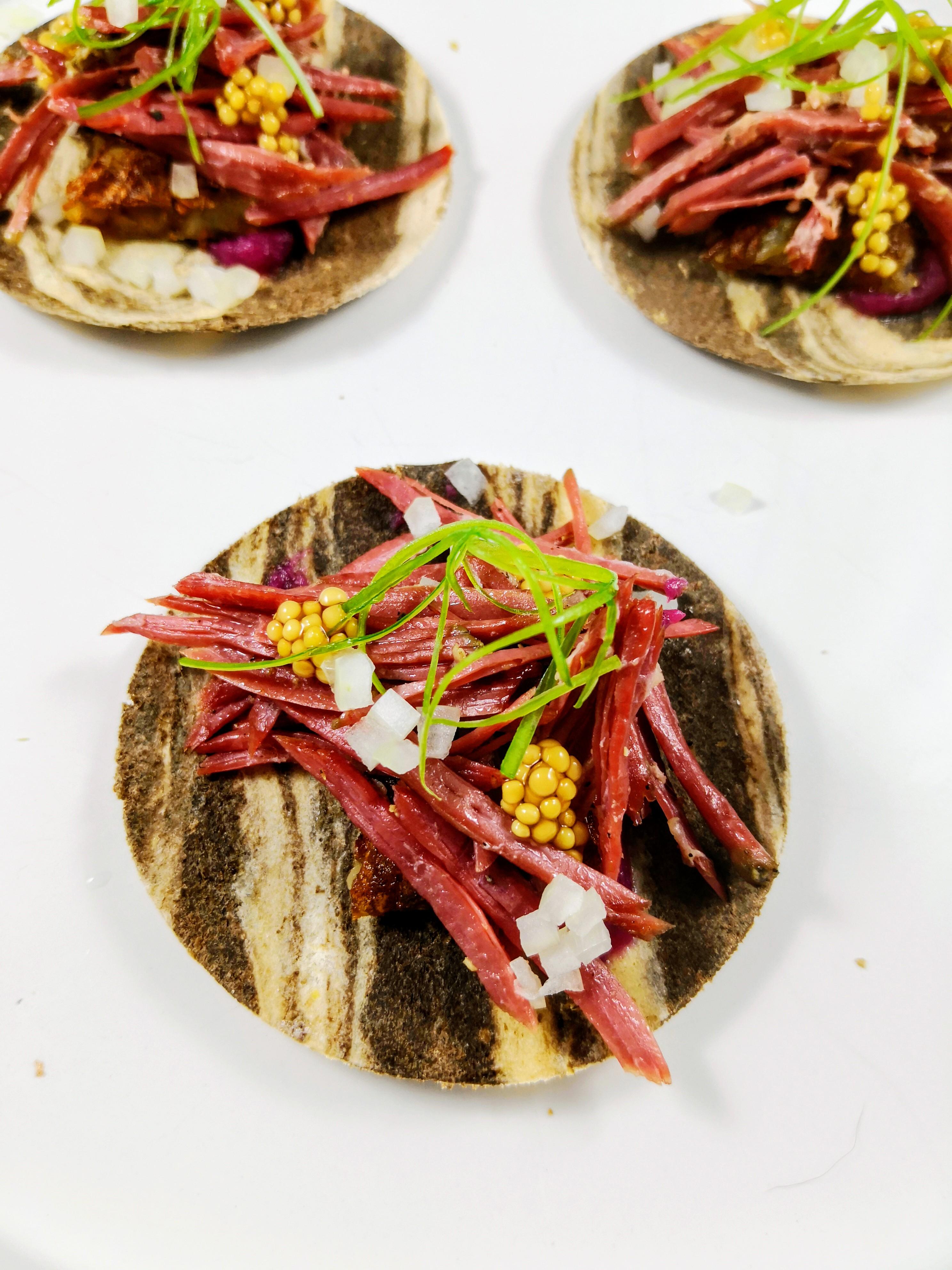 [Homemade] Pastrami tacos with pomme rosti on marble rye "tortillas" r/food