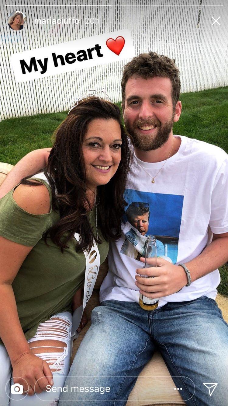 Hank legit looks like he’s 35+ r/barstoolsports