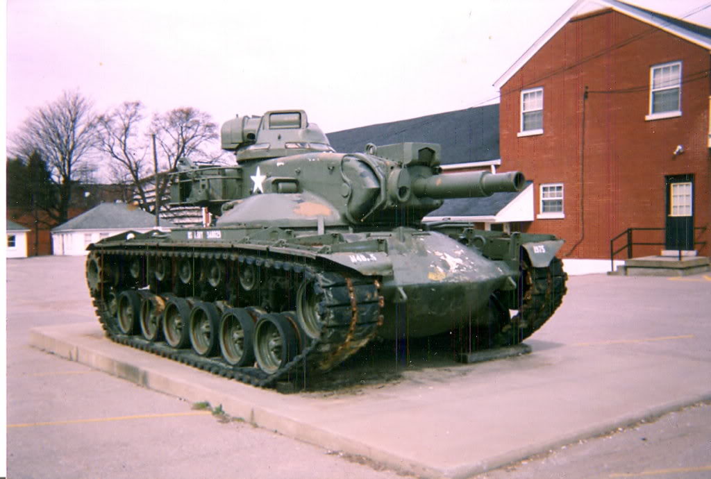 Can anyone identify this tank near Louisville KY? r/TankPorn