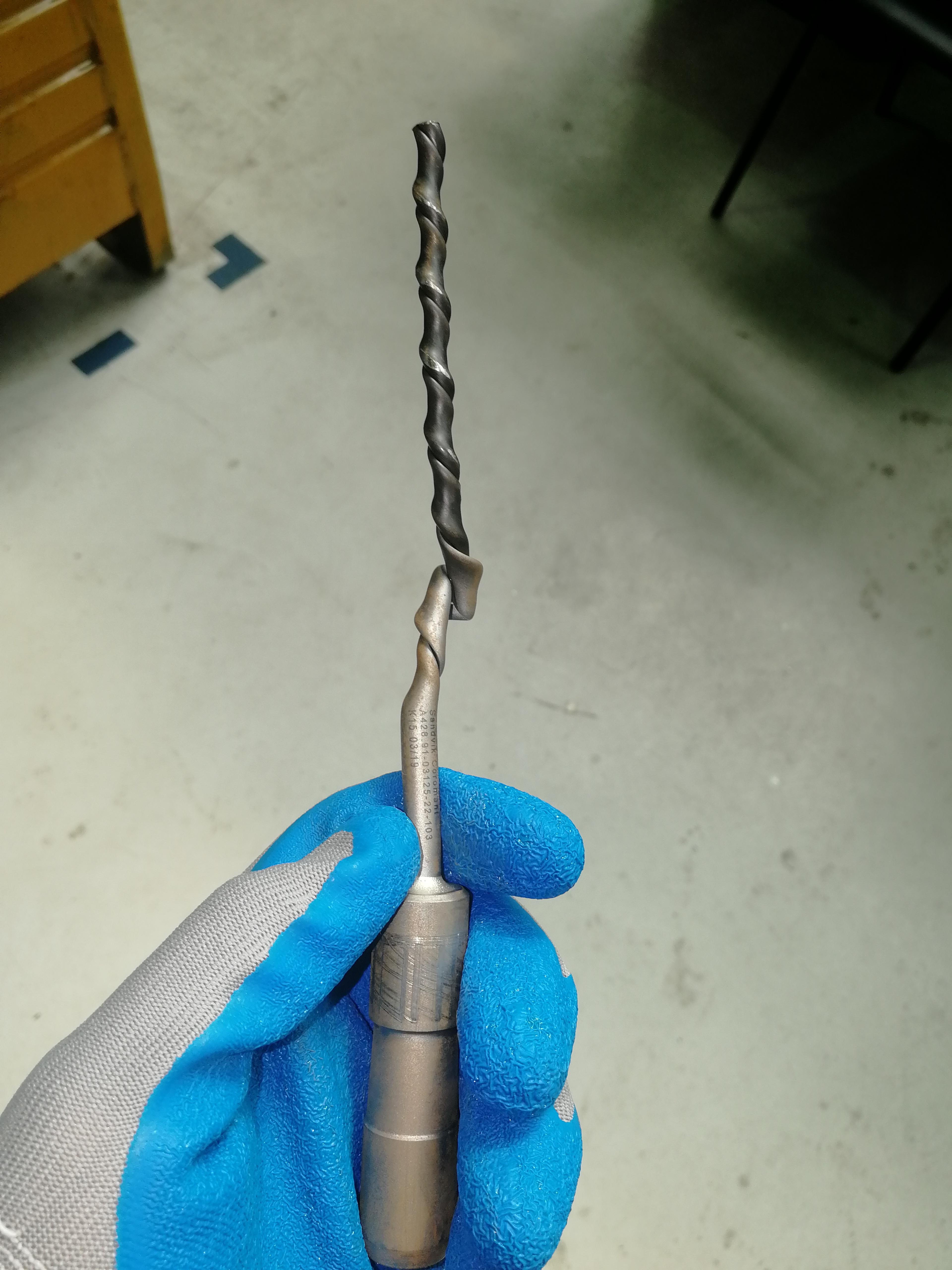 A cannon drill! Sandvik r/Machinists