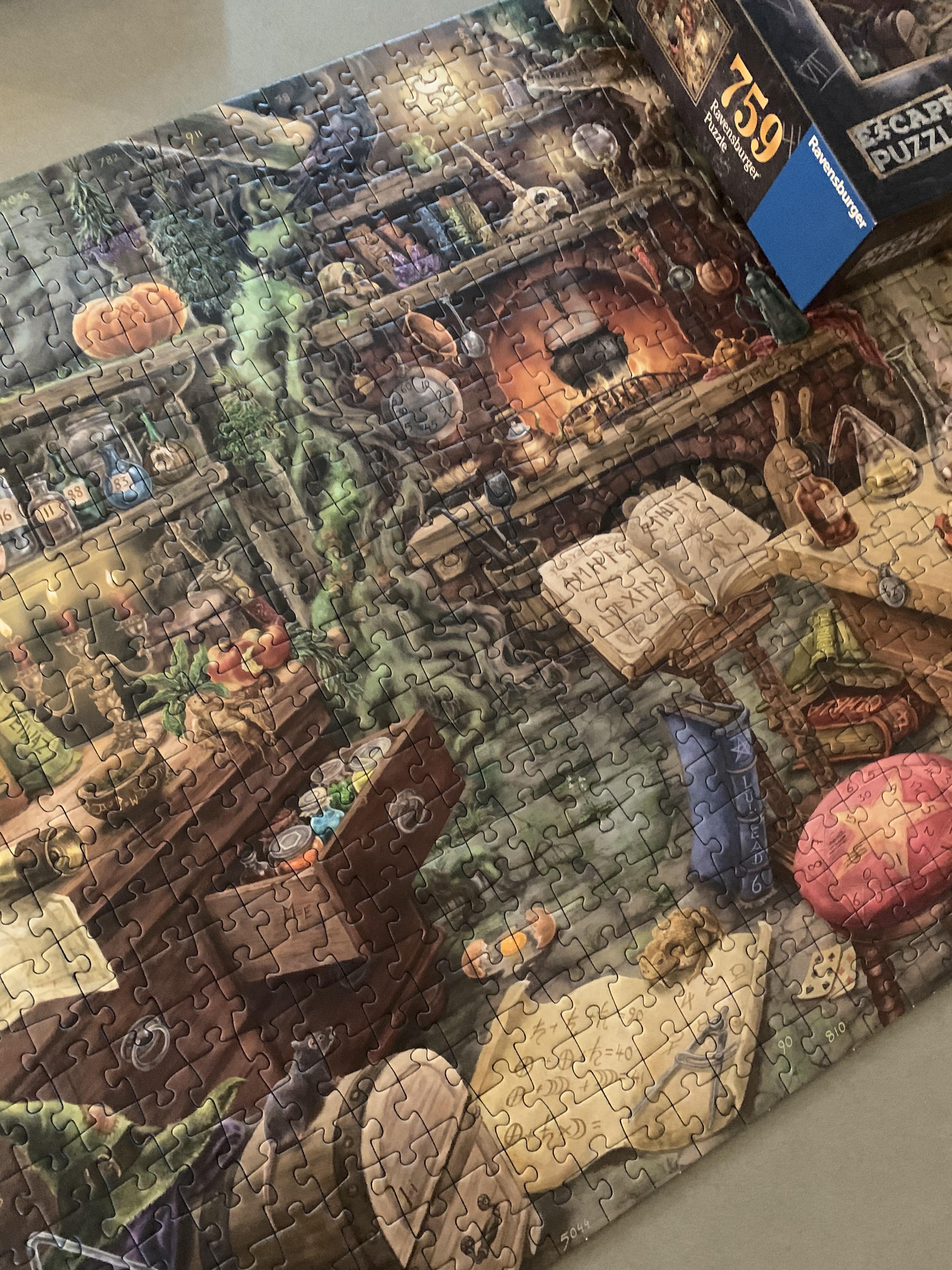 Escape Puzzle 3 Ravensburger Pretty puzzle (Witches...) r