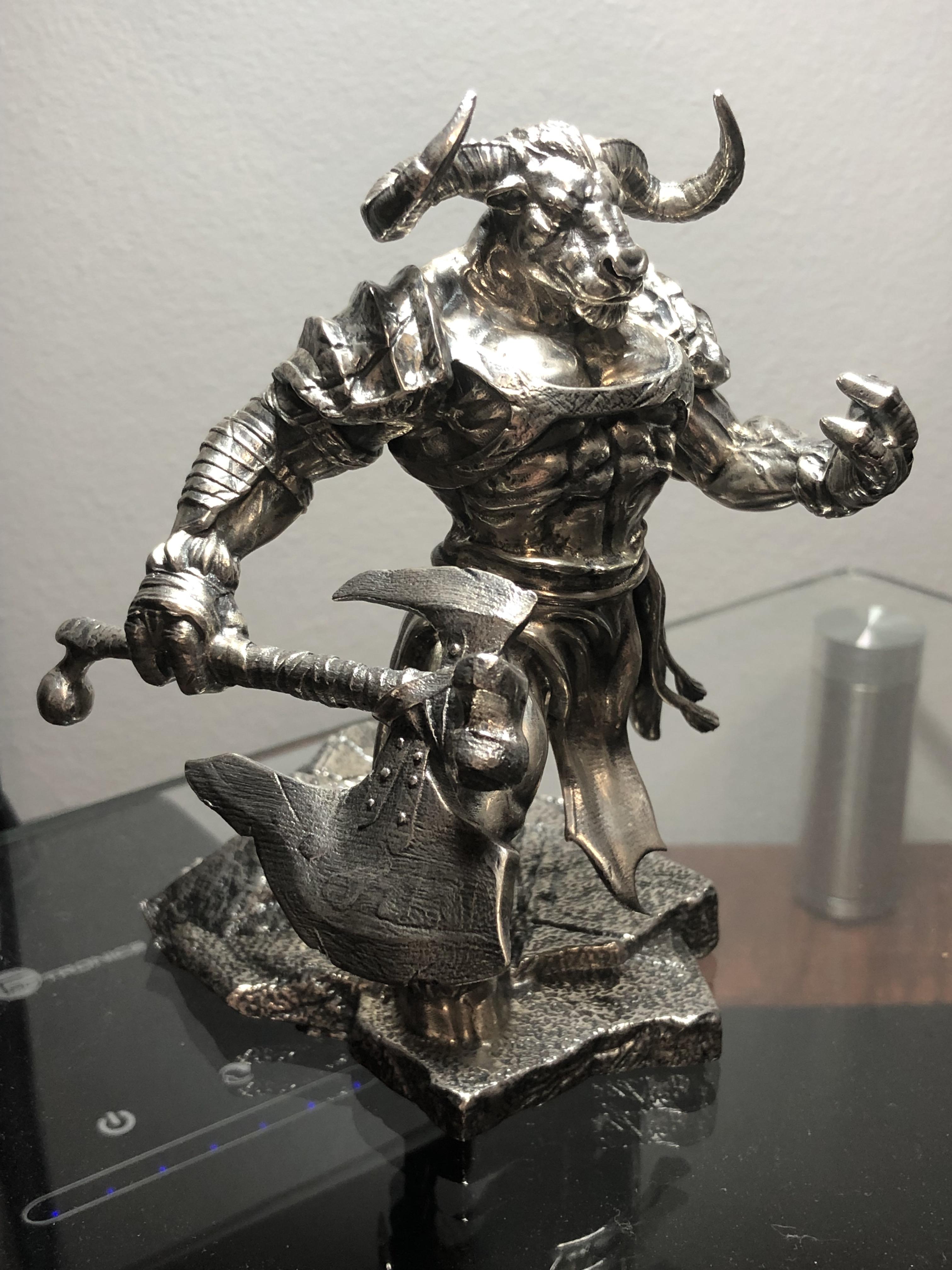 This big guy (1026g .925) joined my collection today. Thank you Heads