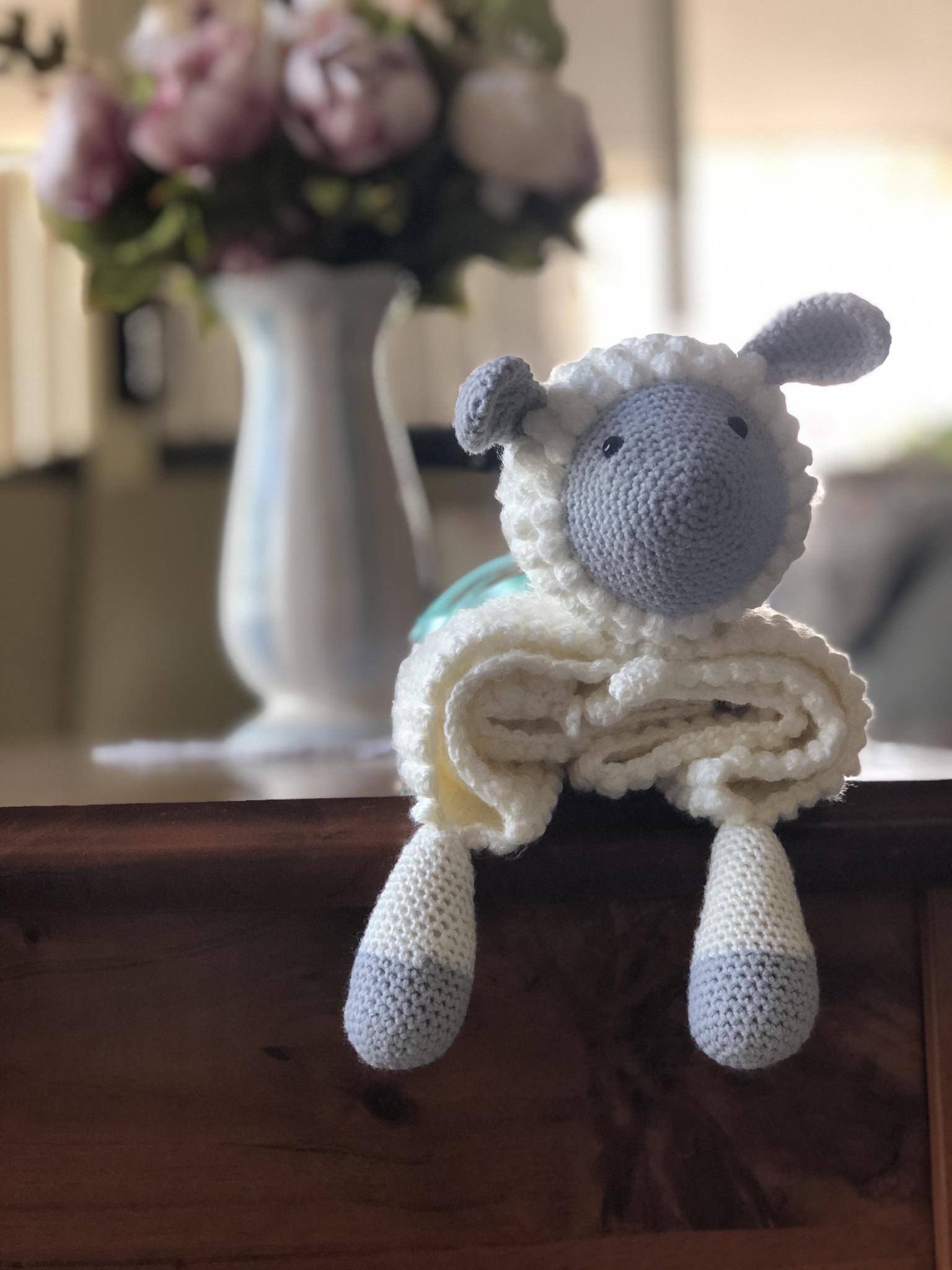 My little lamb blanket I made for my first grandchild. r/KnitHacker