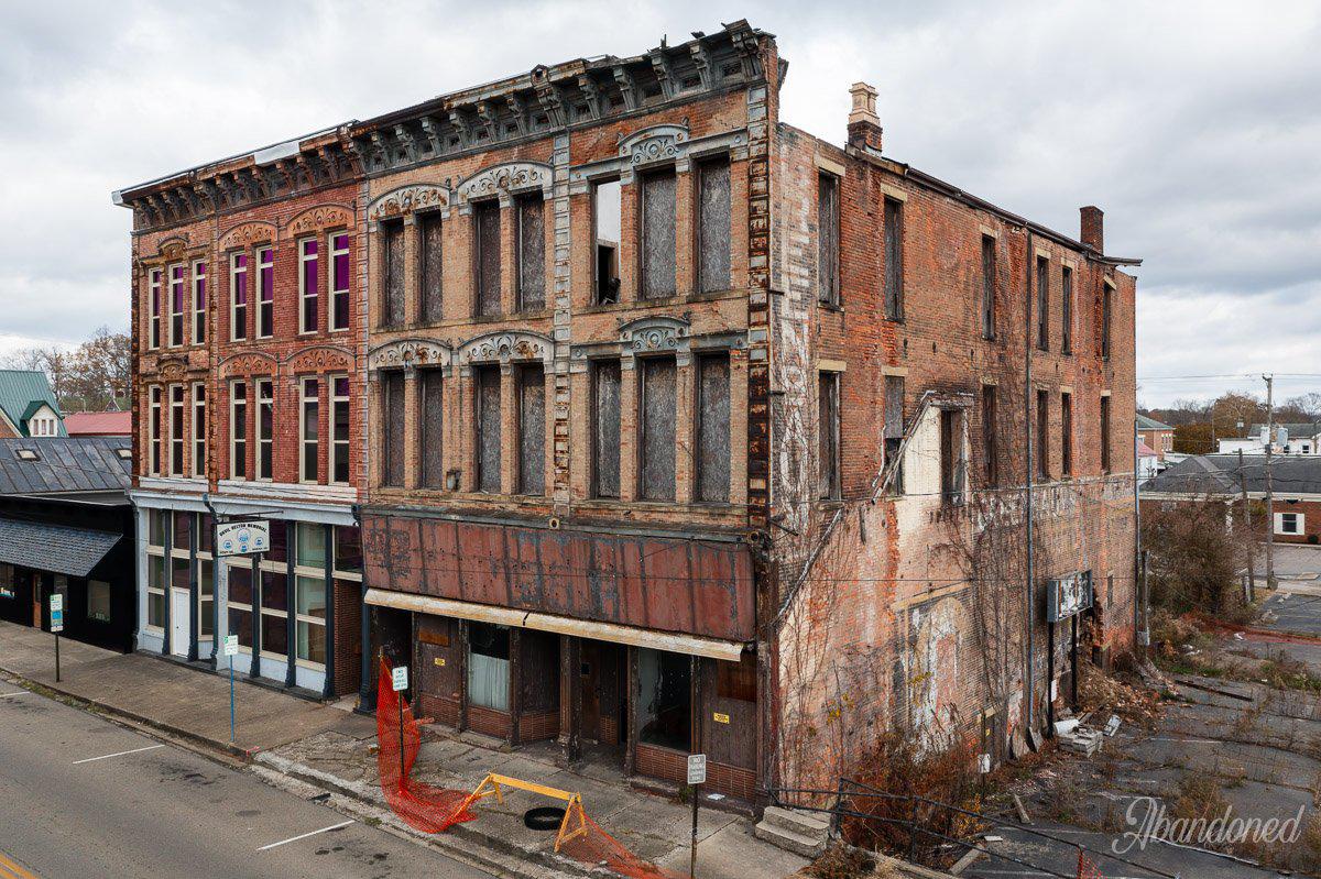 Long Abandoned Greenbaum Building Demolished in Waverly, Ohio [OC] r