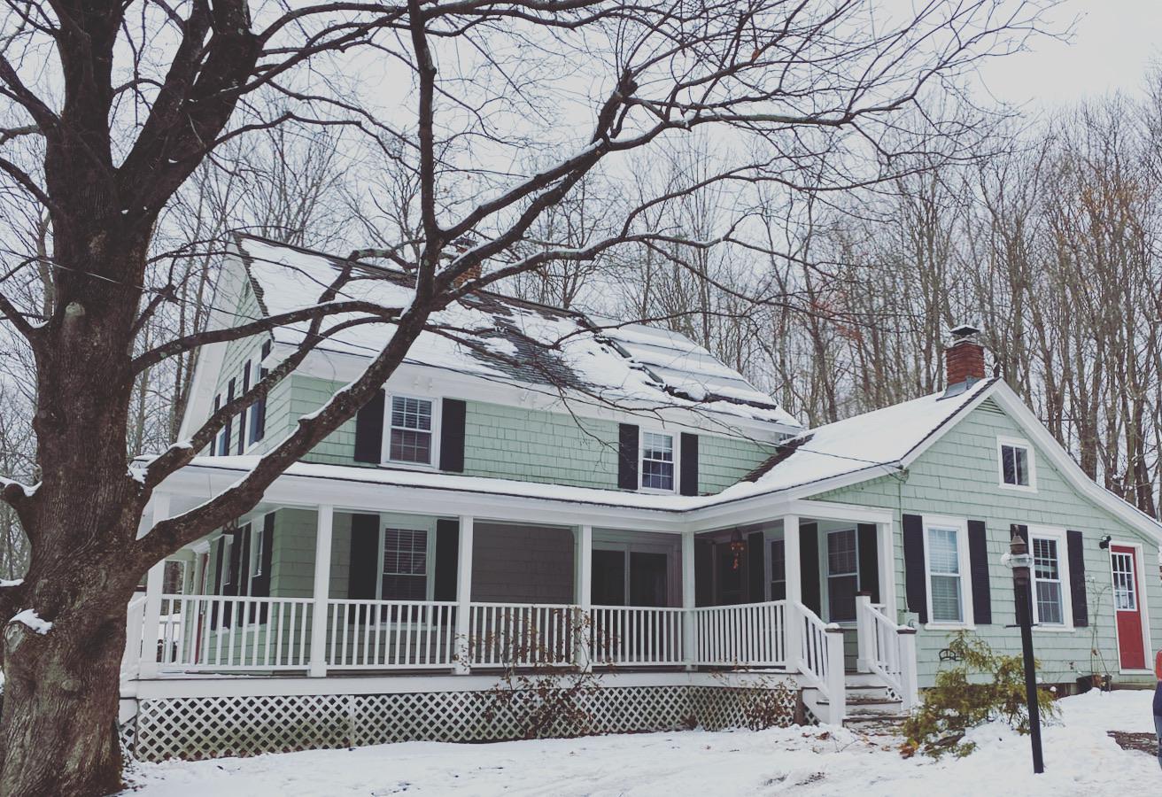 Spencer, Ma Colonial Farmhouse. r/Houseporn