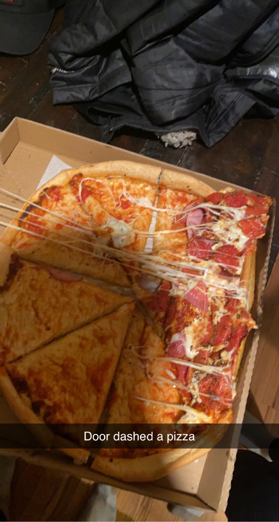 Door dashed a pizza r/Wellthatsucks