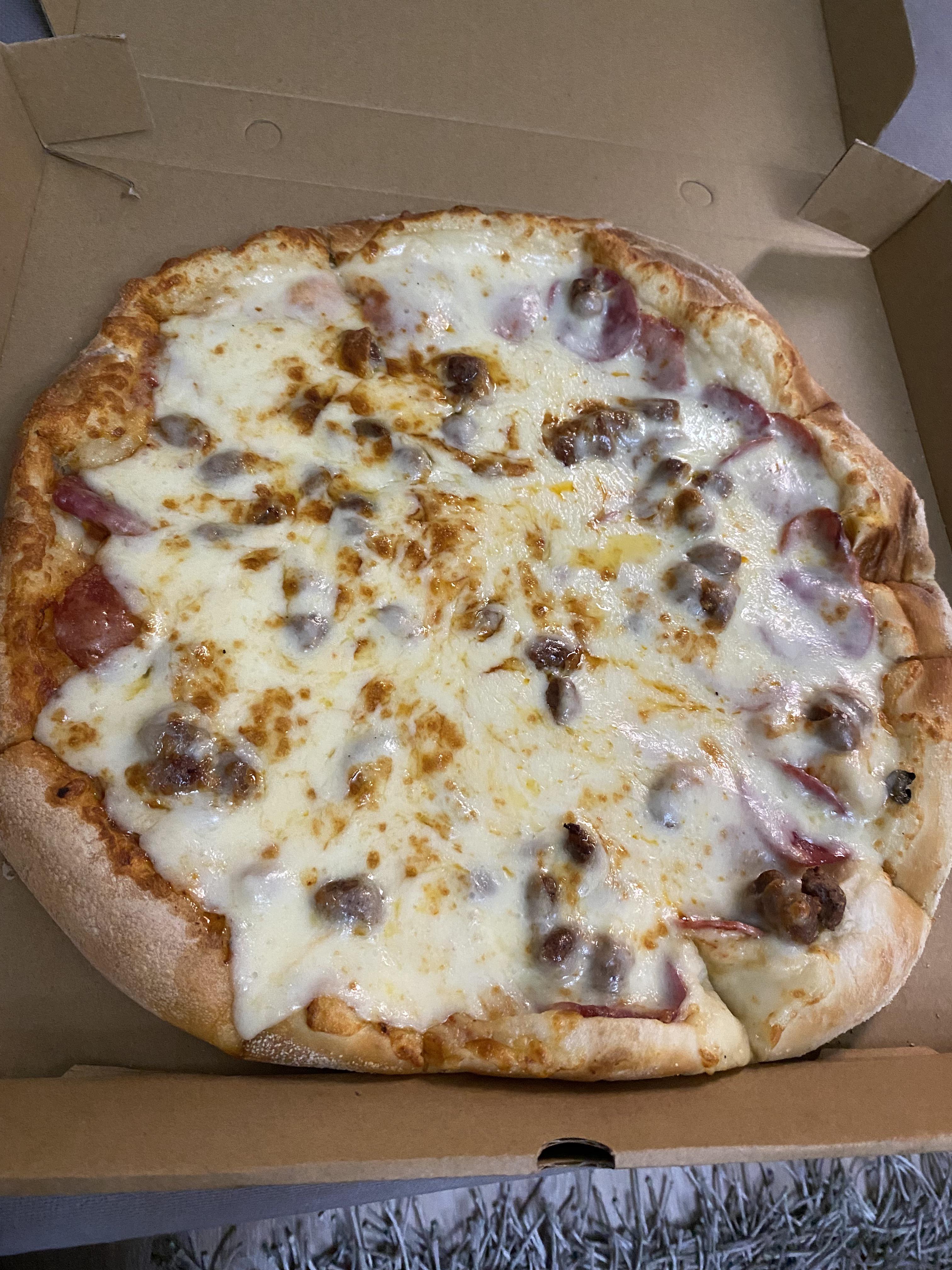 A 6 16 inch meat lovers pizza Double D’s Cairo, Egypt r/Pizza