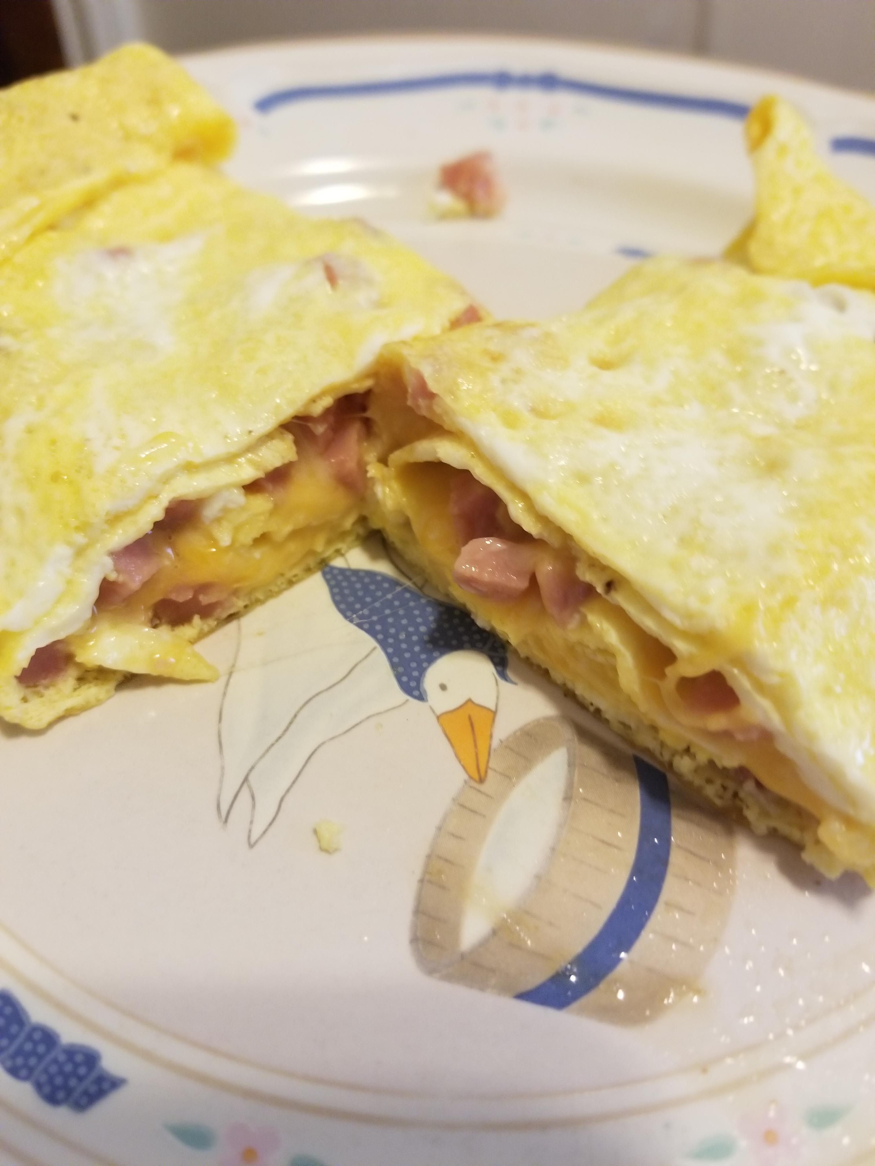 [Homemade] Omelet (ham and cheese) the hotpocket of the egg world. r/food