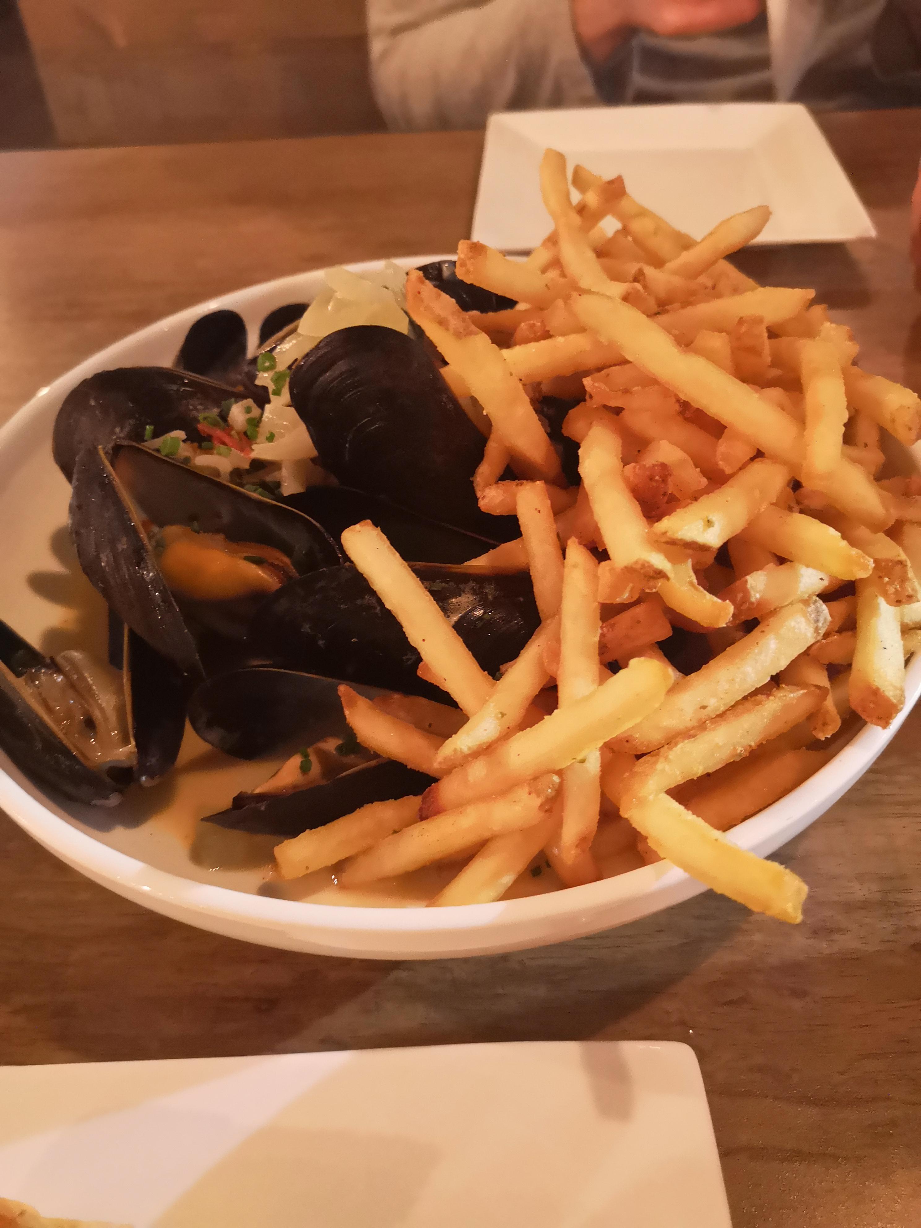 Finally tried lobster burger bar, review in comments! r/uwaterloo