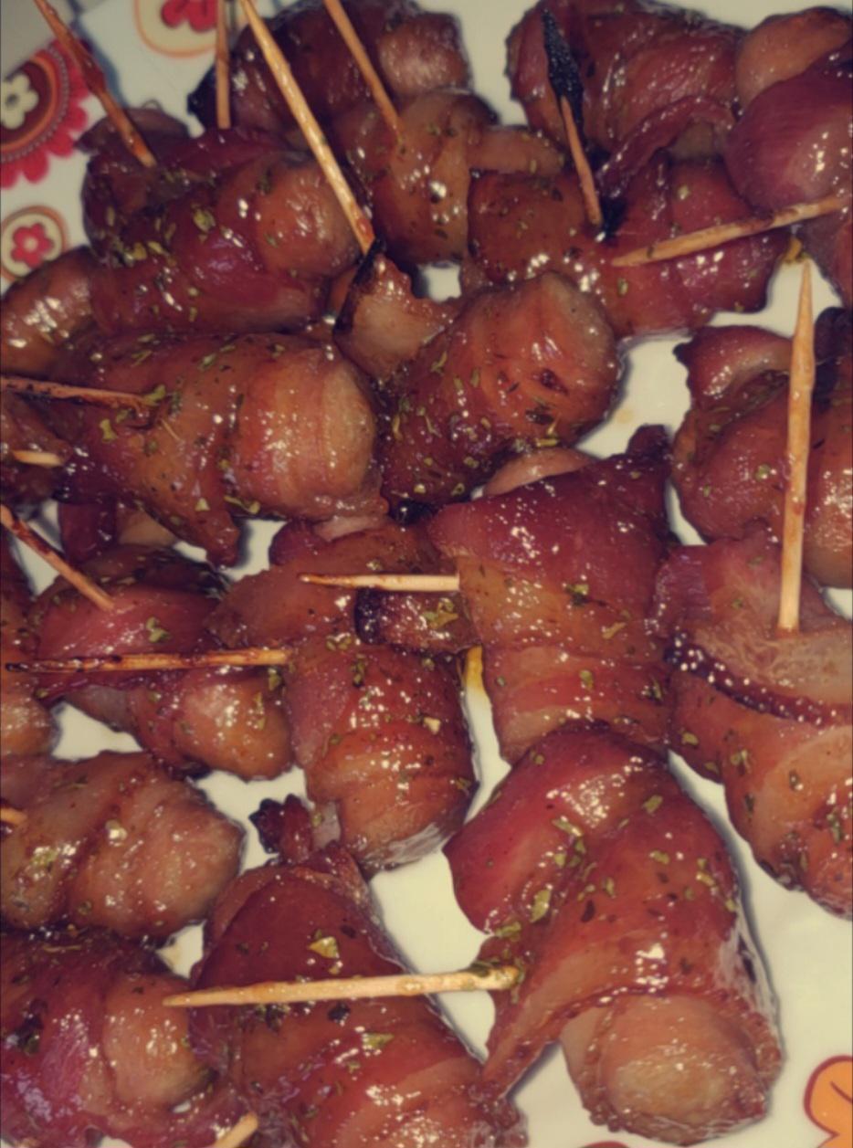 [homemade] Baconwrapped hot dogs with maple syrup ! r/food