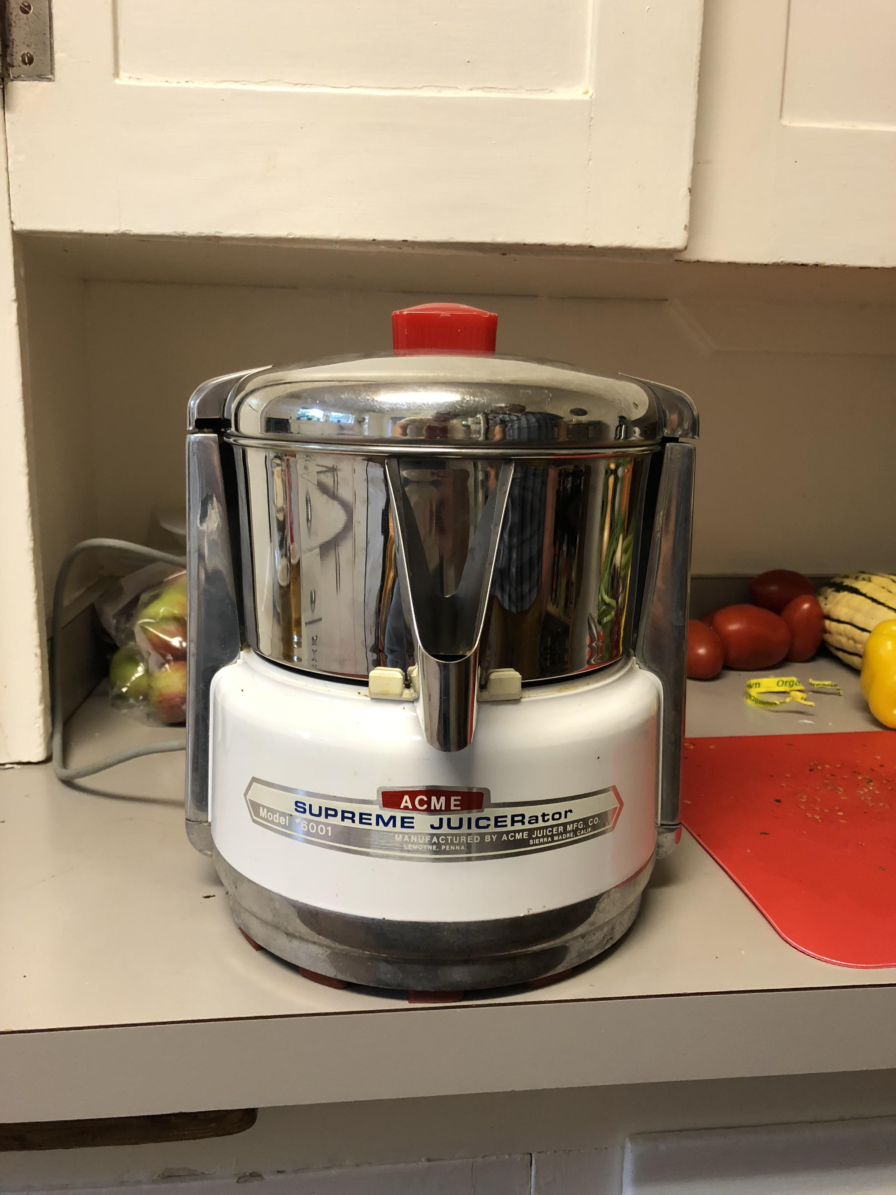 ACME juicer from the 1950’s I think. This thing is still scary good at