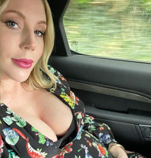 Katherine Ryan : BritishCelebrityBabes