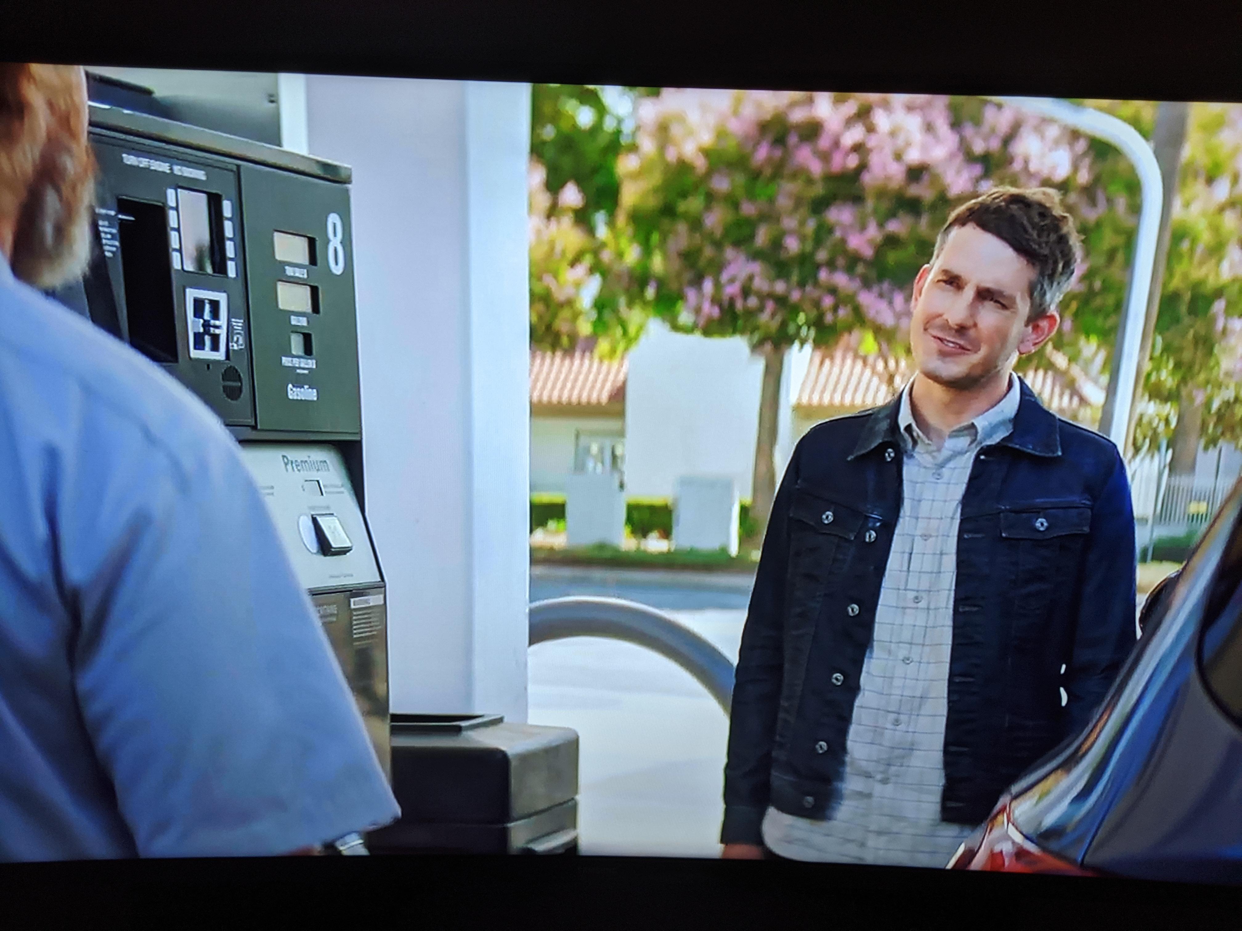 That's right...no gas no squeegee. Now take your fugly Hyundai and your