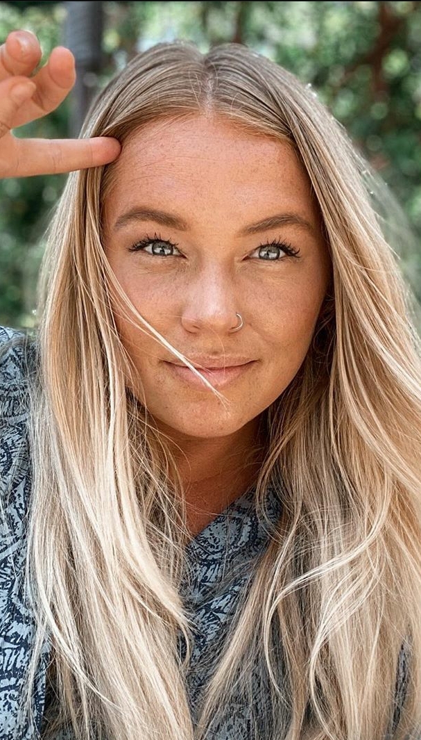 Alix Traeger r/SexyFrex