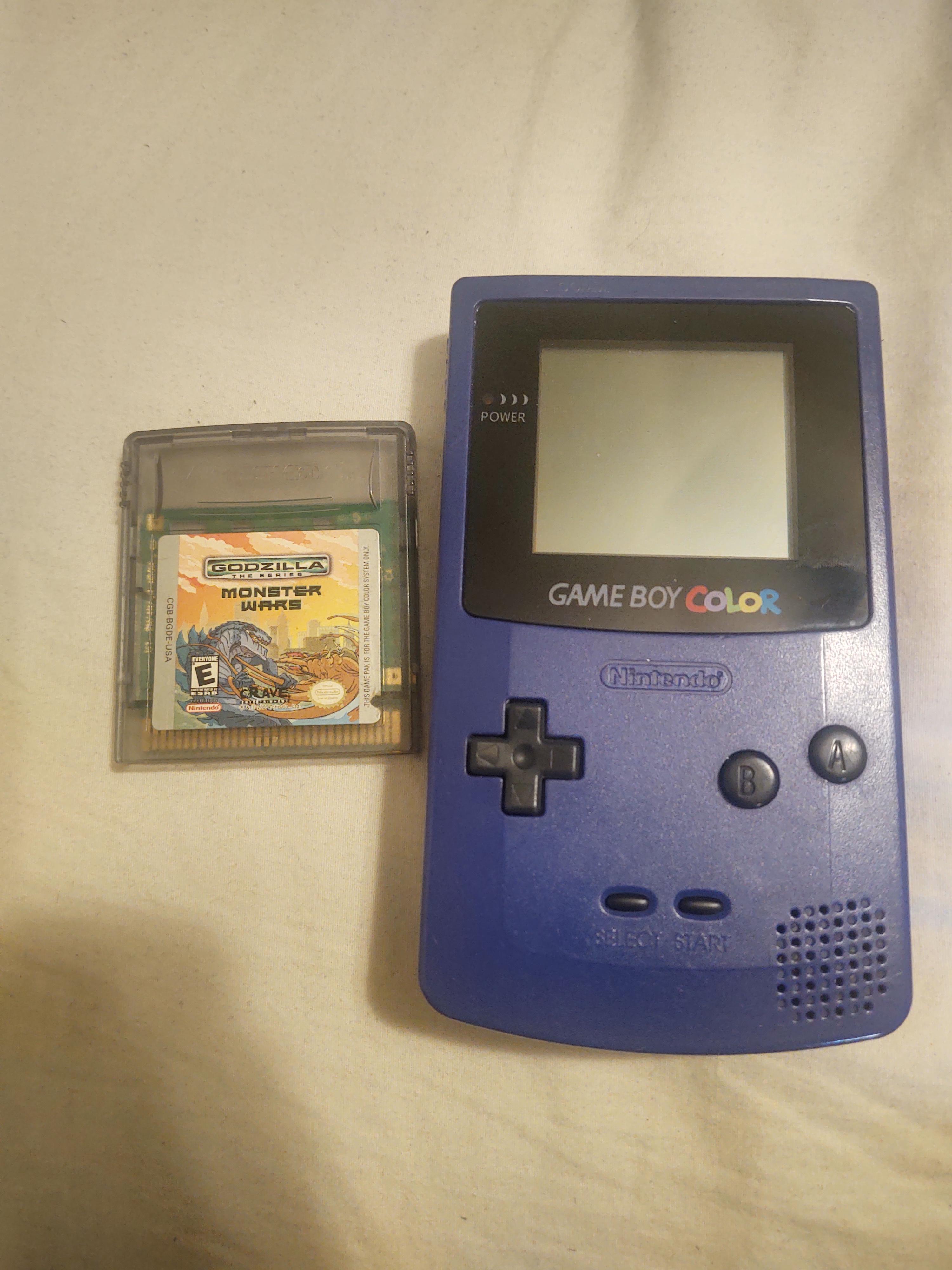 The worst gameboy color game ever made.I found it. (godzilla the series
