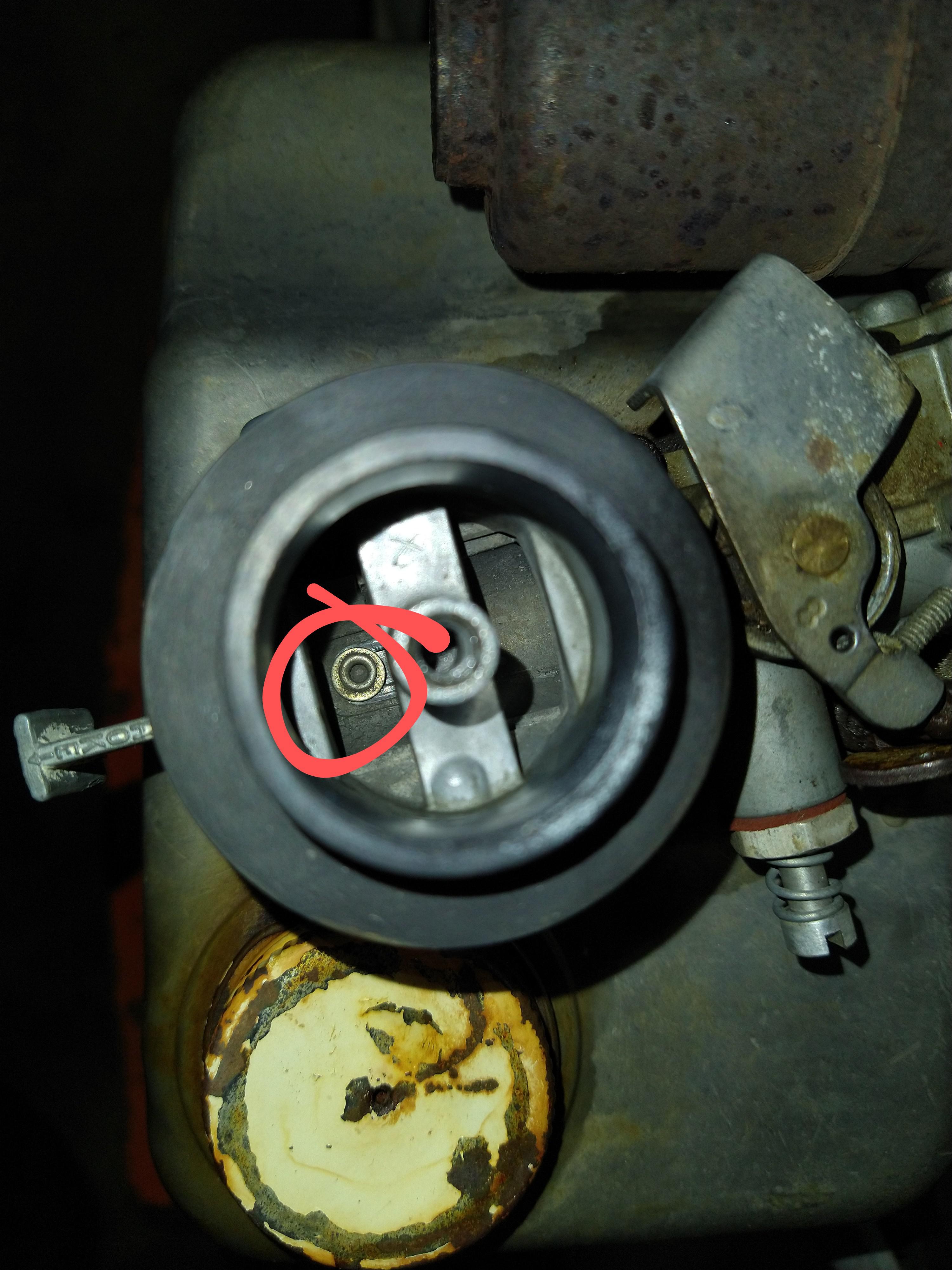 My 3HP Briggs Flathead leaks fuel from this the entire time it's running and the fuel tank gets