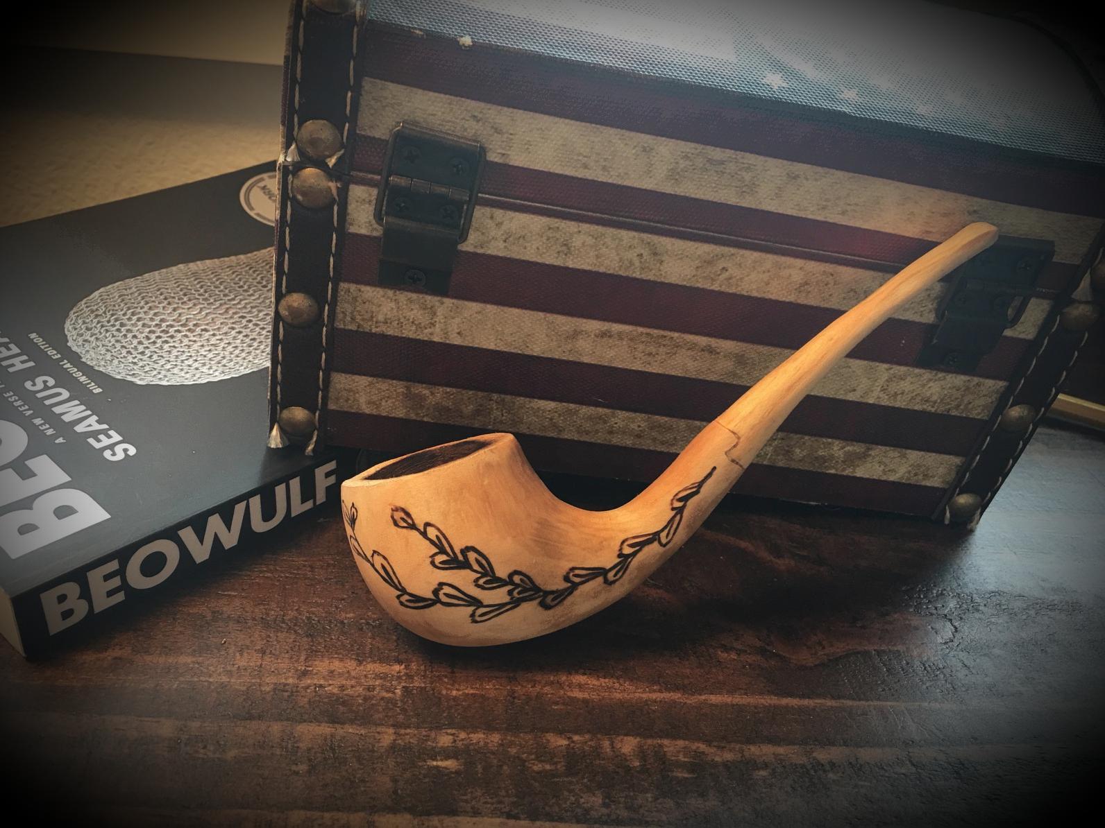 Finished my smoking pipe. r/Woodcarving