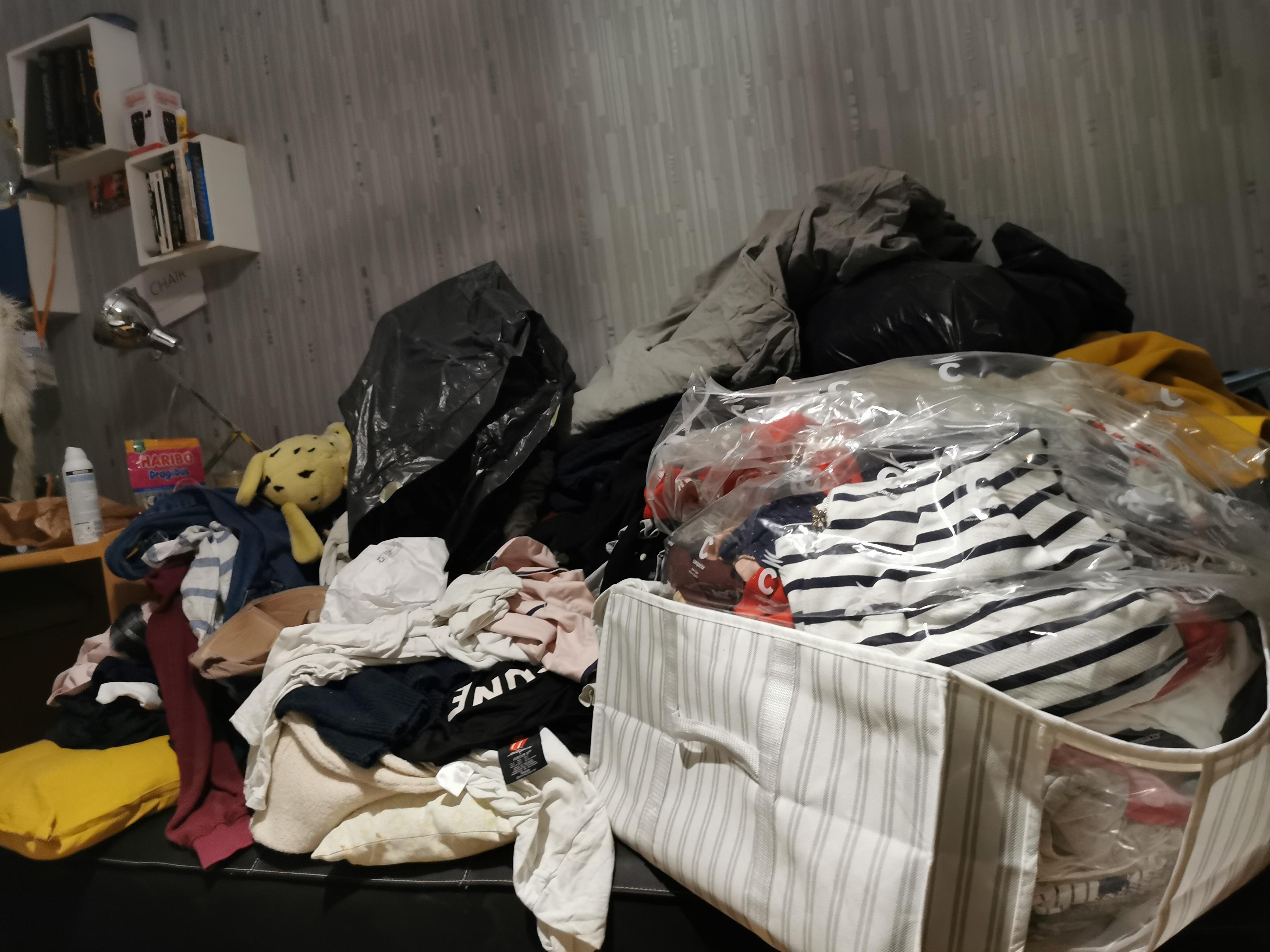 My parents are hoarder, this is what they did to my room after I left