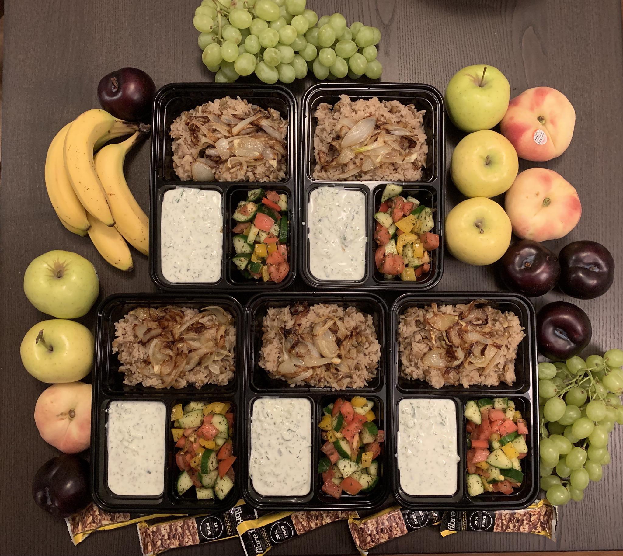 First meal prep success! I’m in love with 3 compartment Tupperware. r