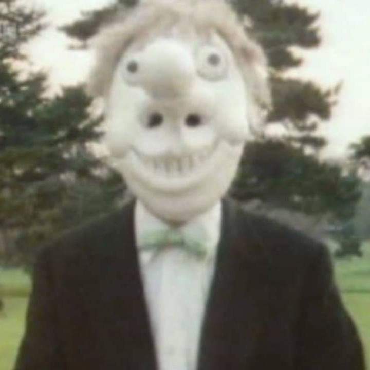 Who else remembers Mr Noesybonk from the kids show Jigsaw circa late