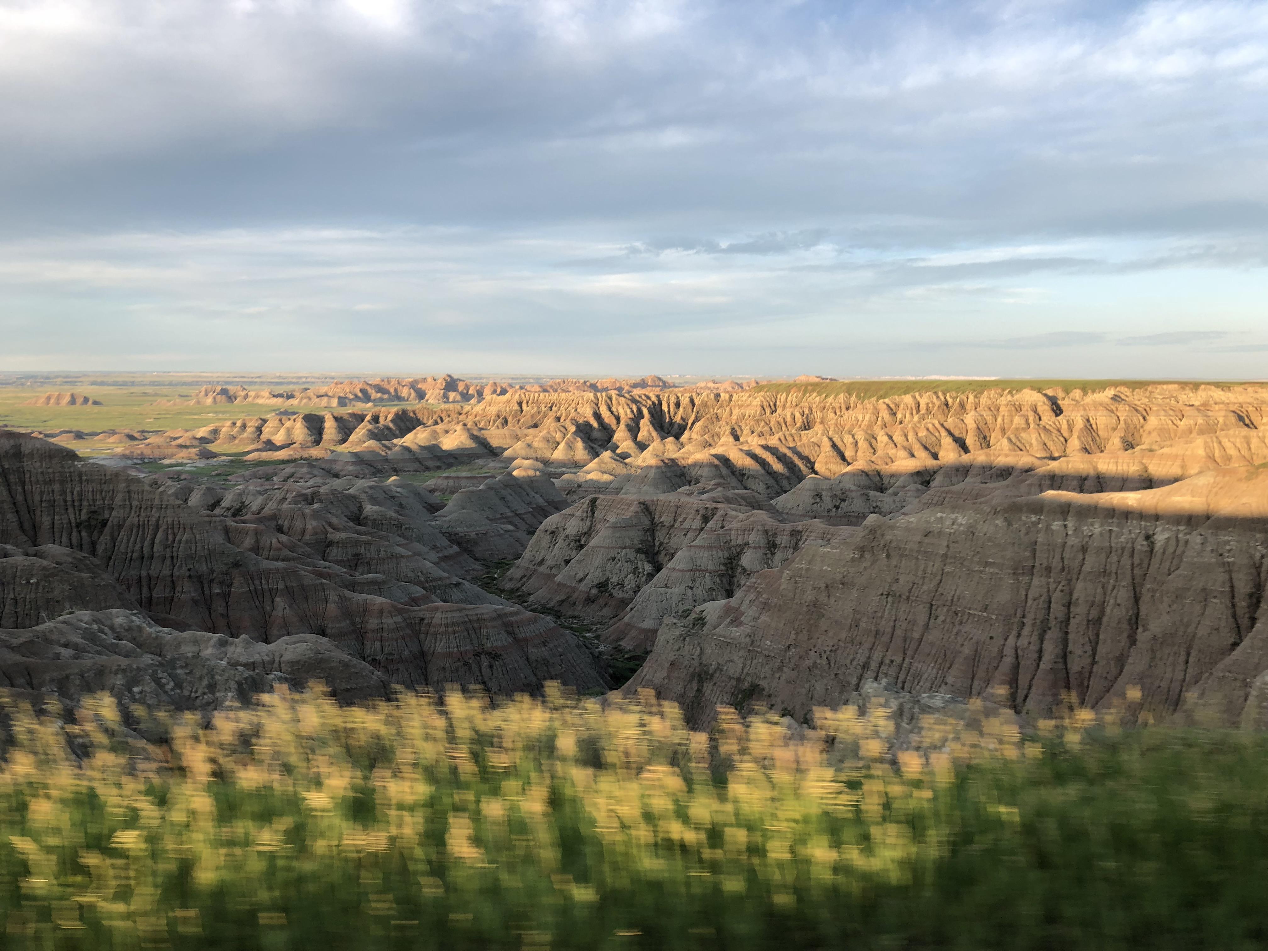 Badlands National Park, South Dakota (OC)(4032x3024) r/EarthPorn