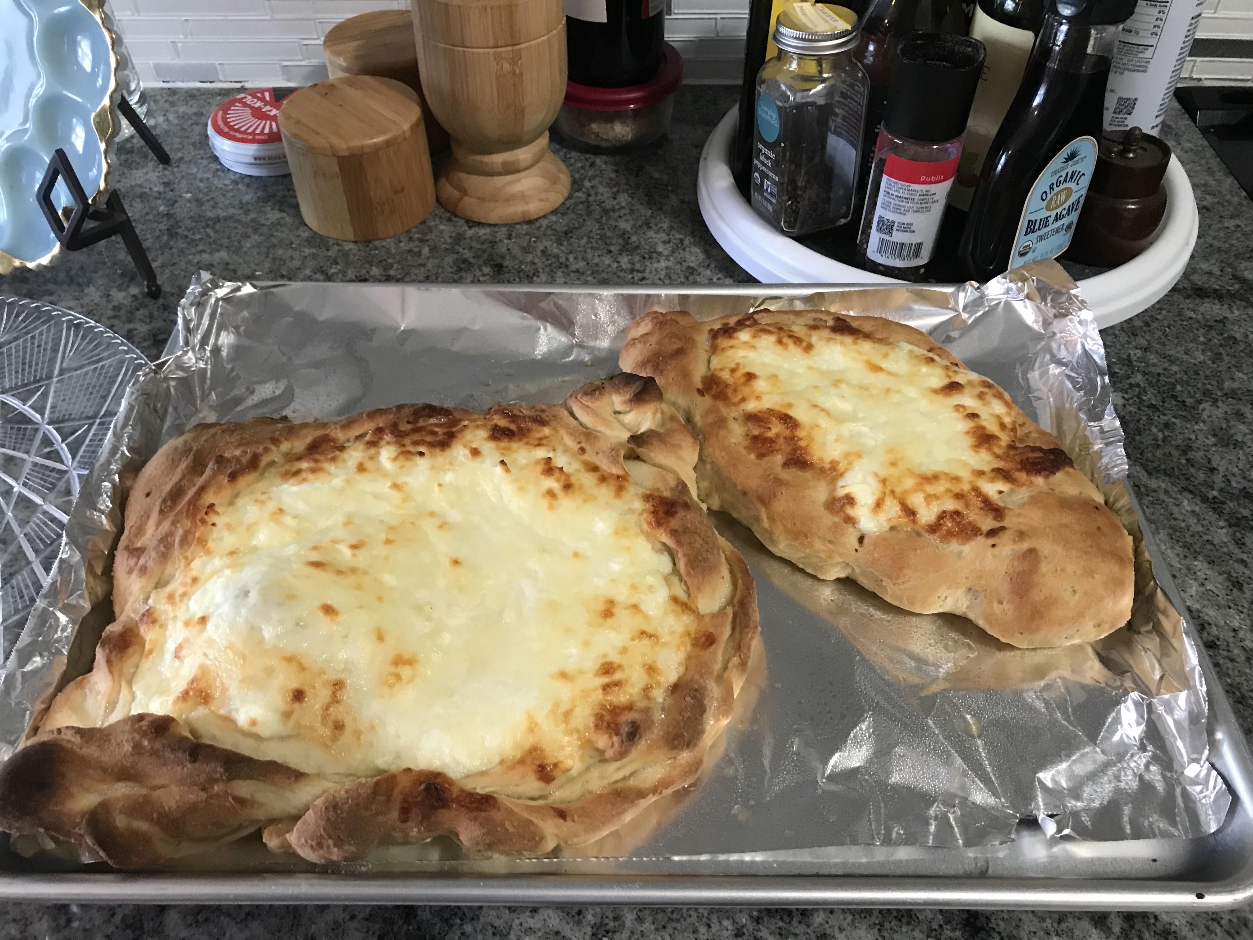 Khachapuri cheese bread boats.) Breadit