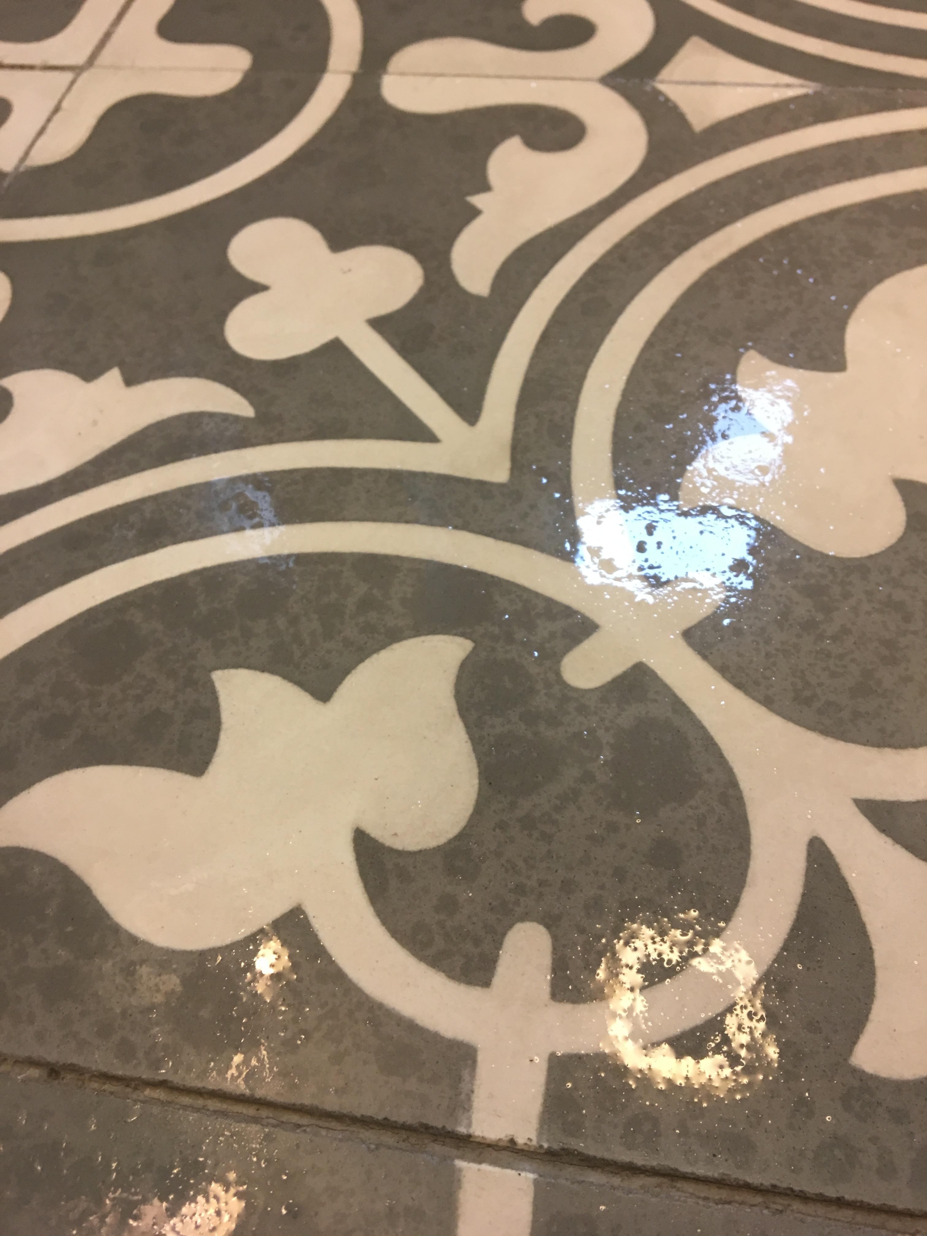 Used Kaboom heavy duty with OxyClean Shower Tub and Tile Cleaner and