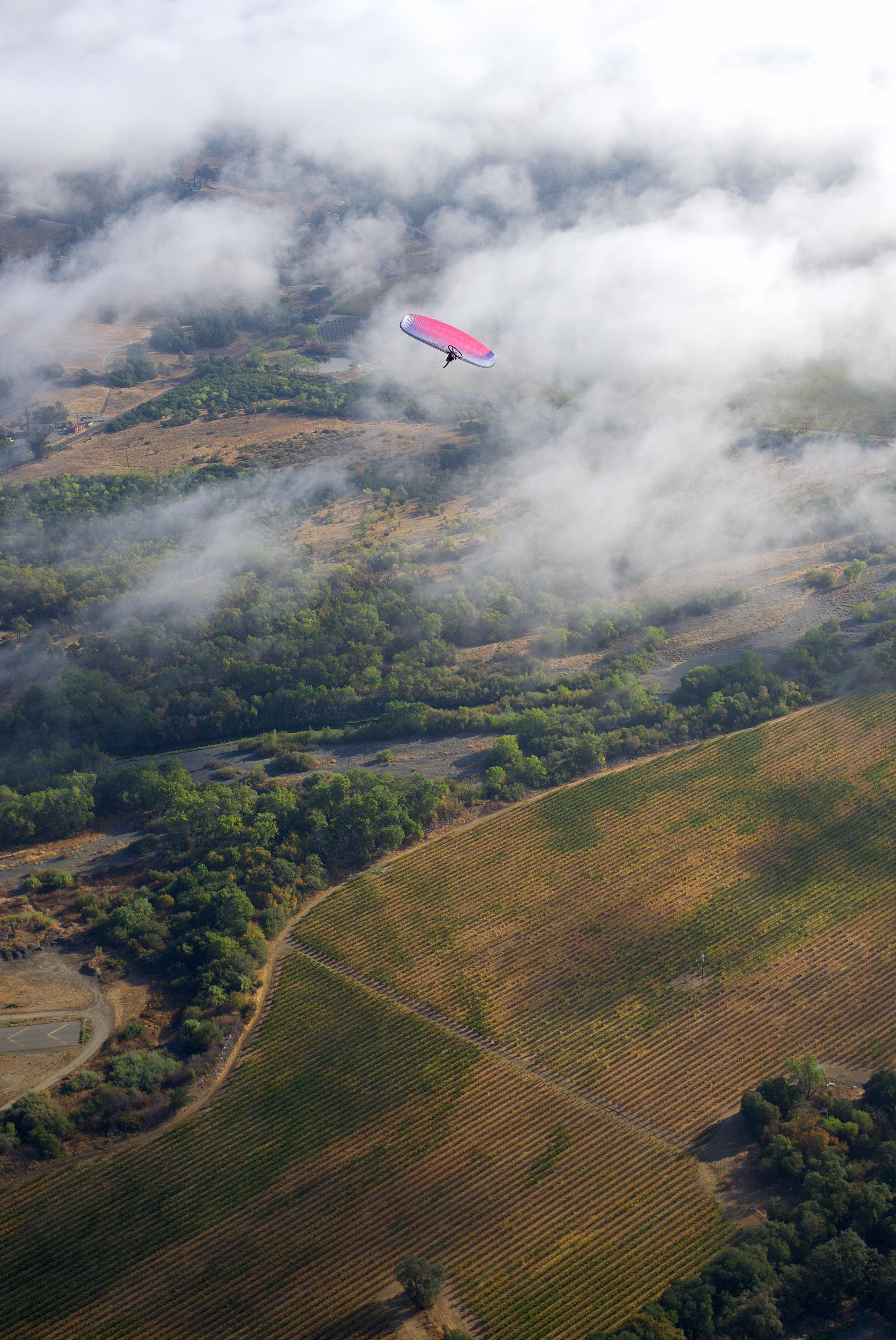 Foggy Wingovers paramotor