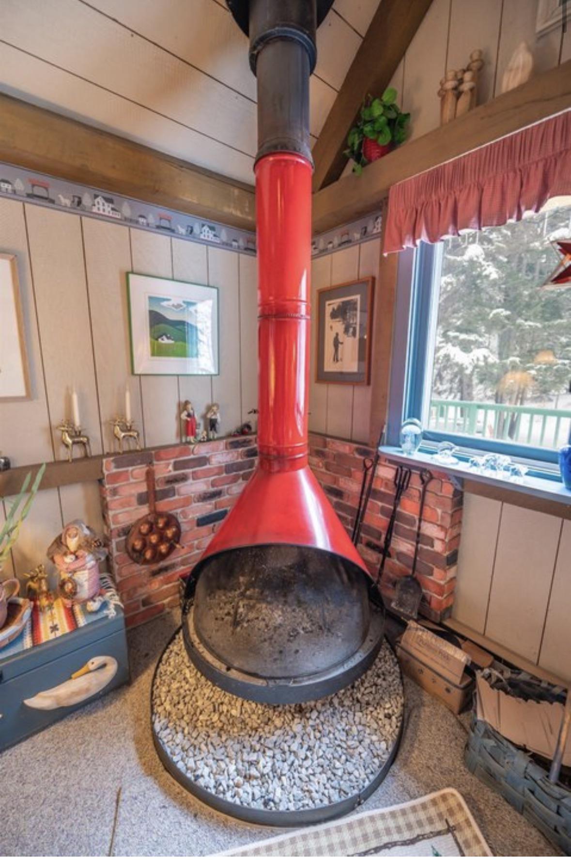 Identify this wood stove r/woodstoving