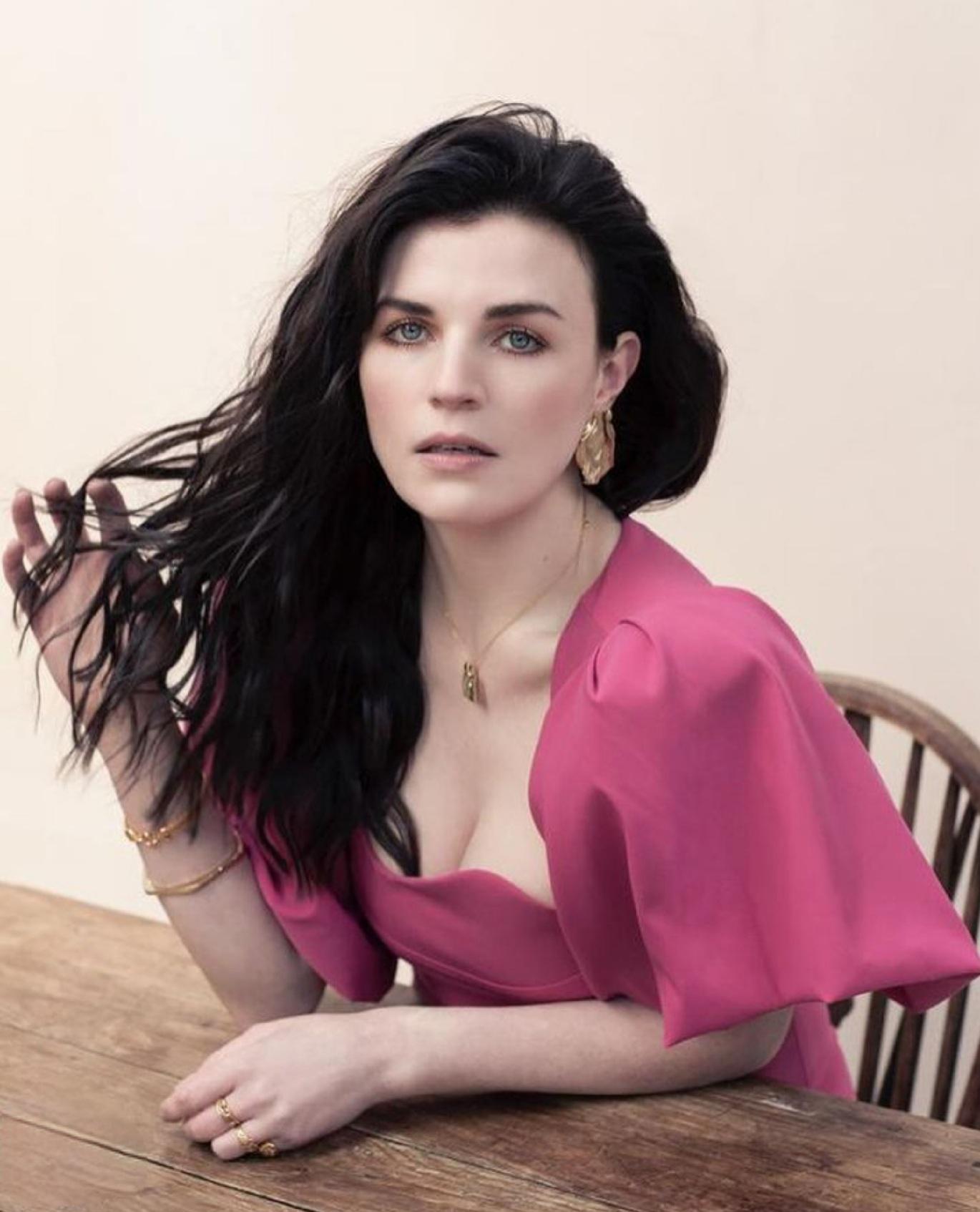 Aisling Bea : UK_TV_Girls