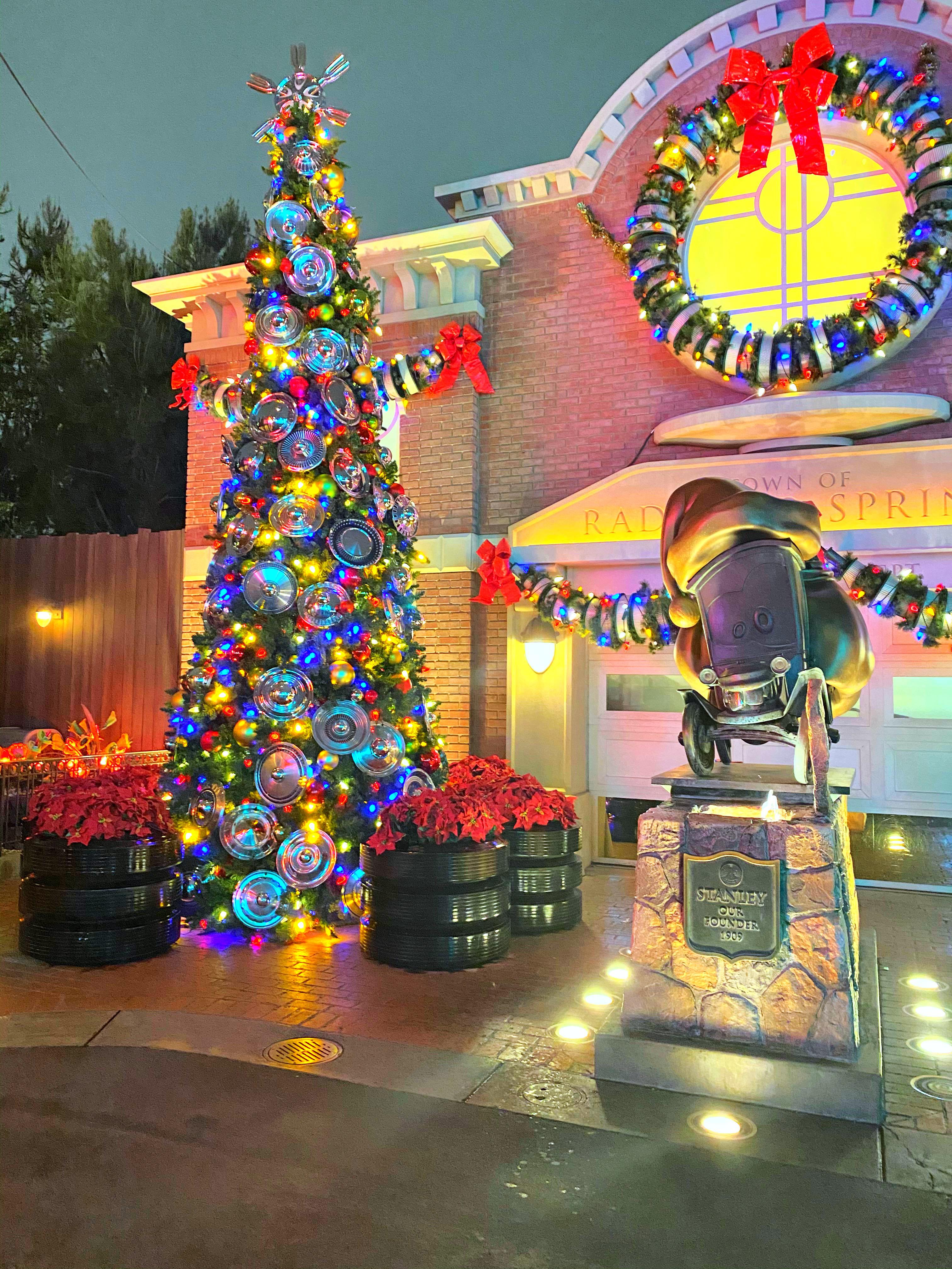 Which is your favorite overlay Halloween or Christmas? Mine is