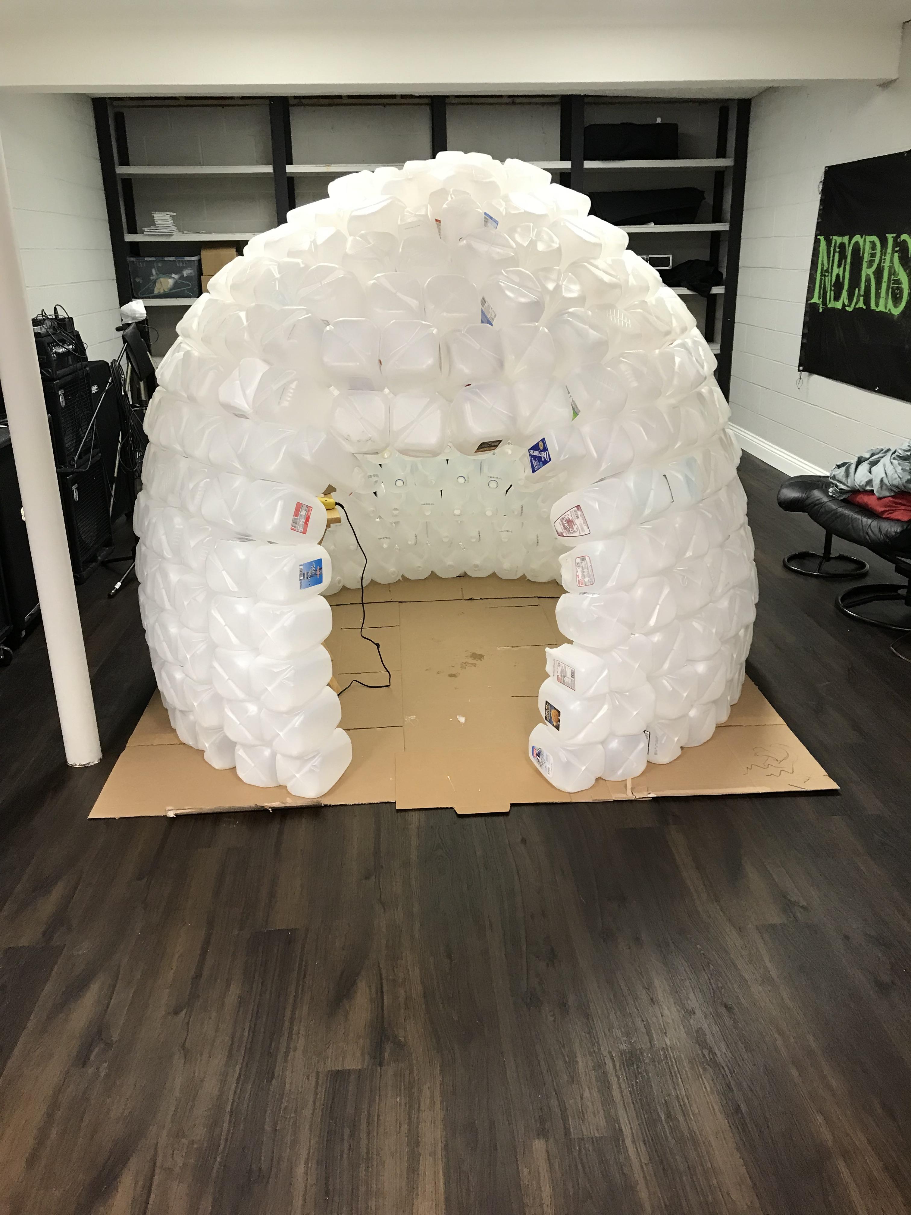 I made a gallon jug igloo for my kids! r/crafts